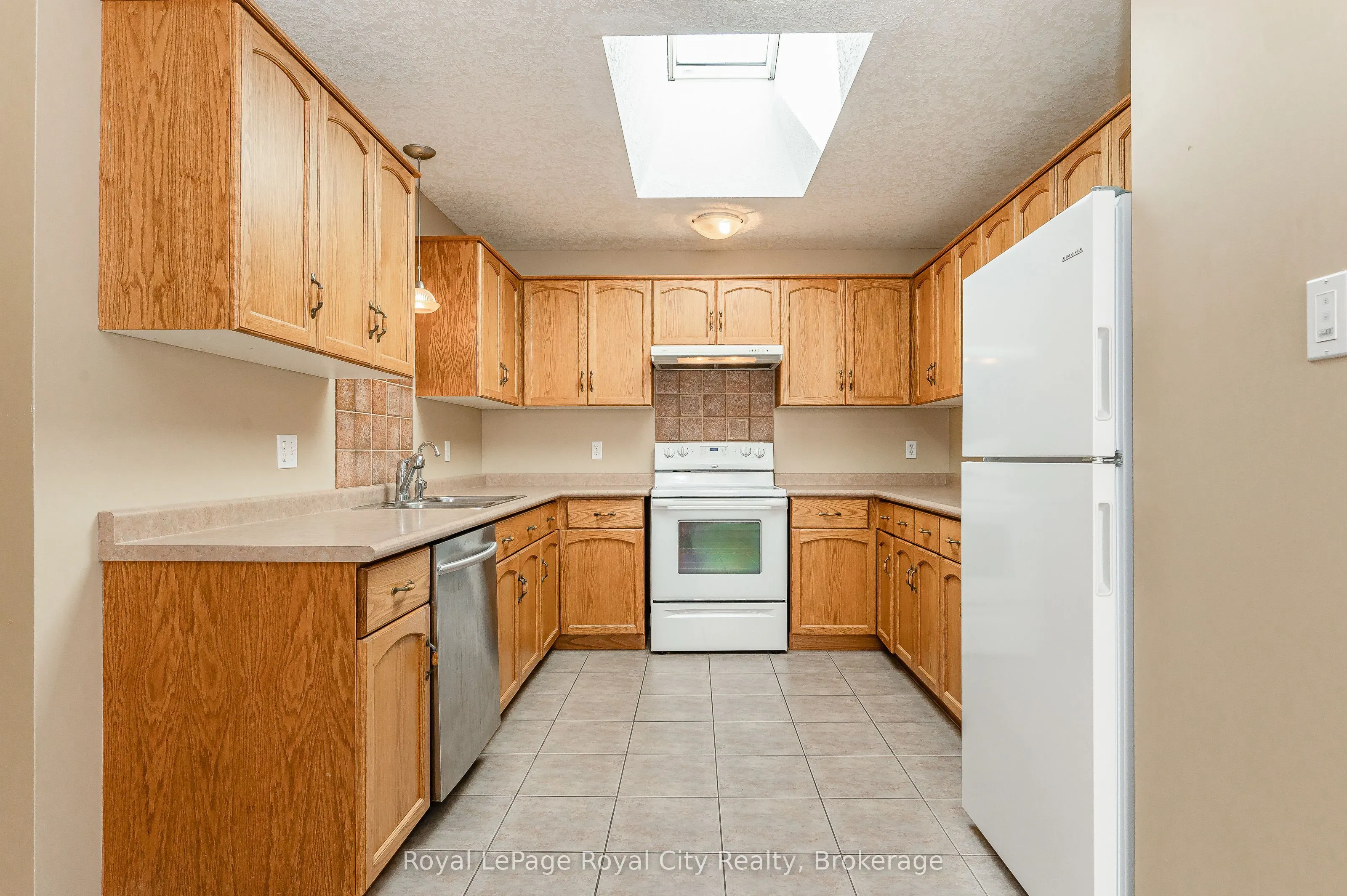 4 BRONWYN Place