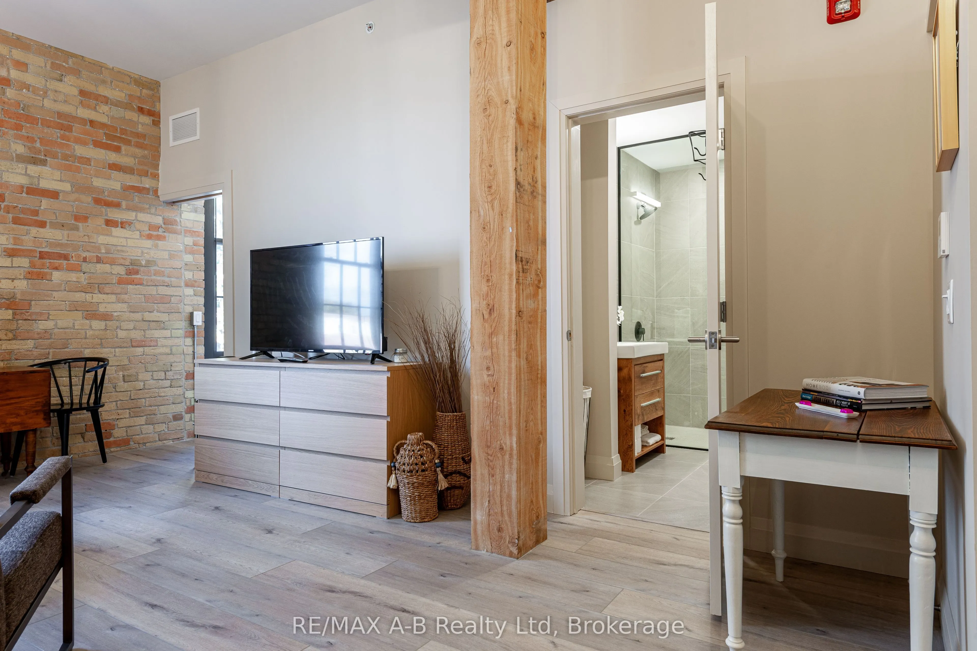 245 Downie Street, #311