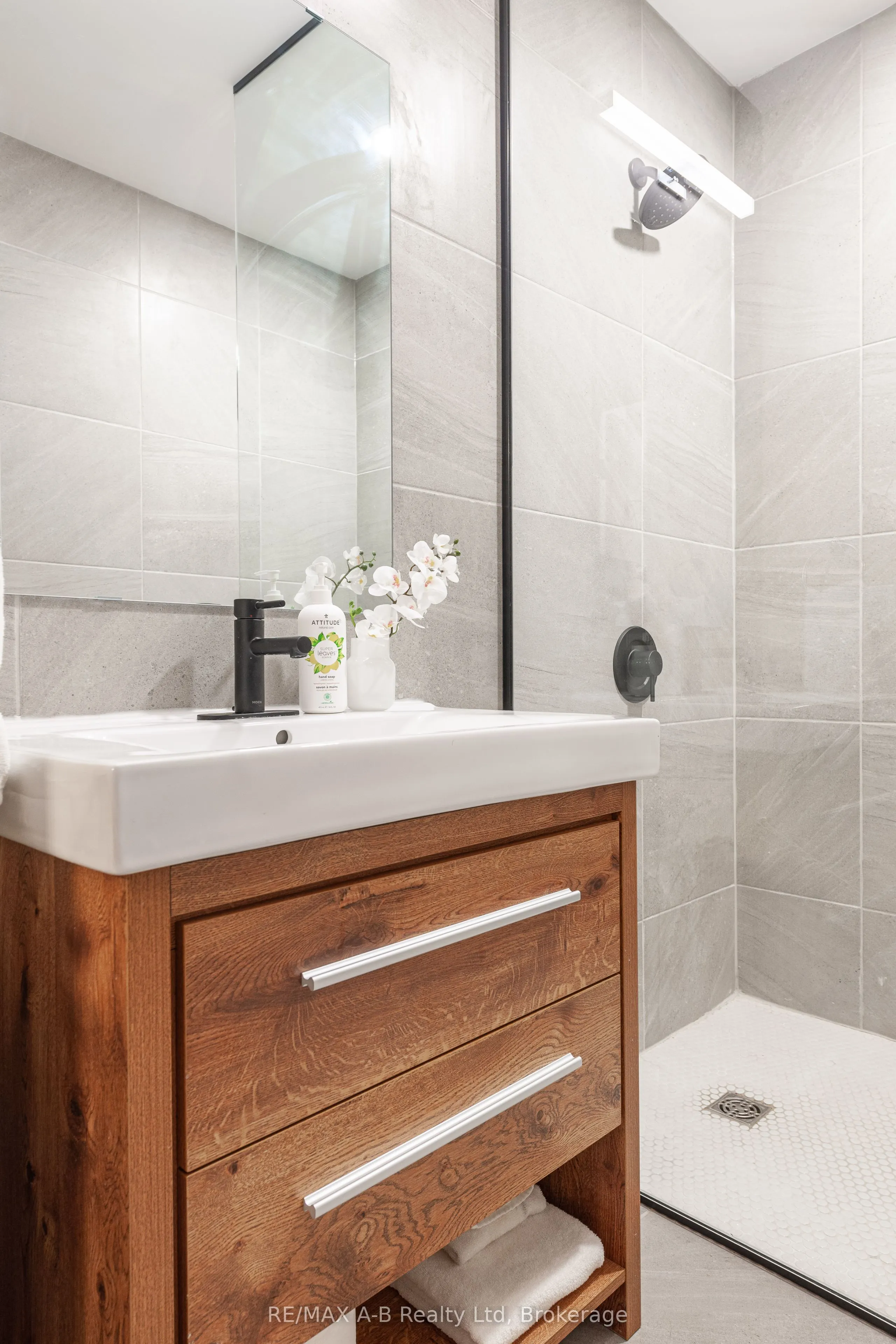 245 Downie Street, #311