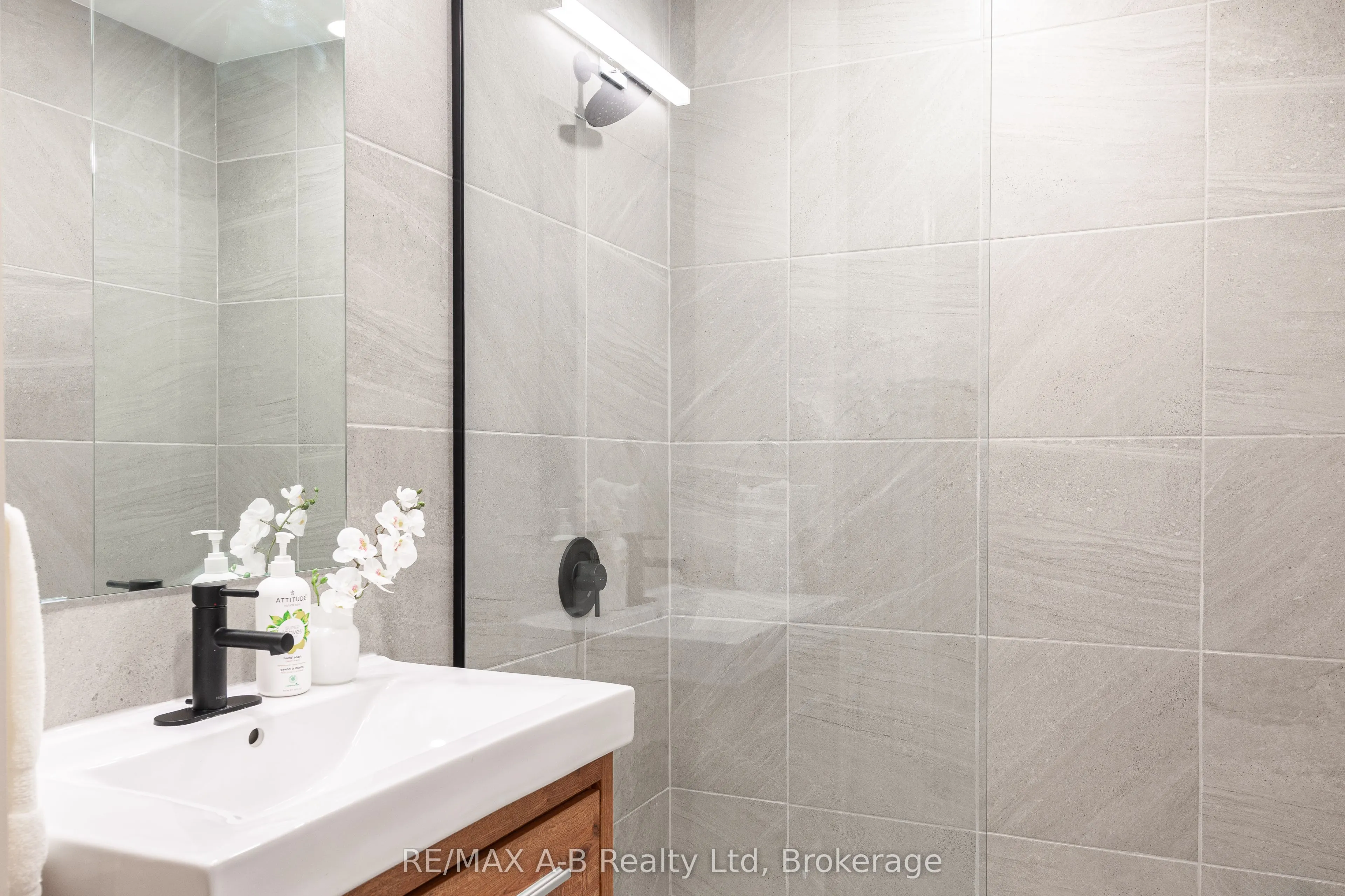 245 Downie Street, #311