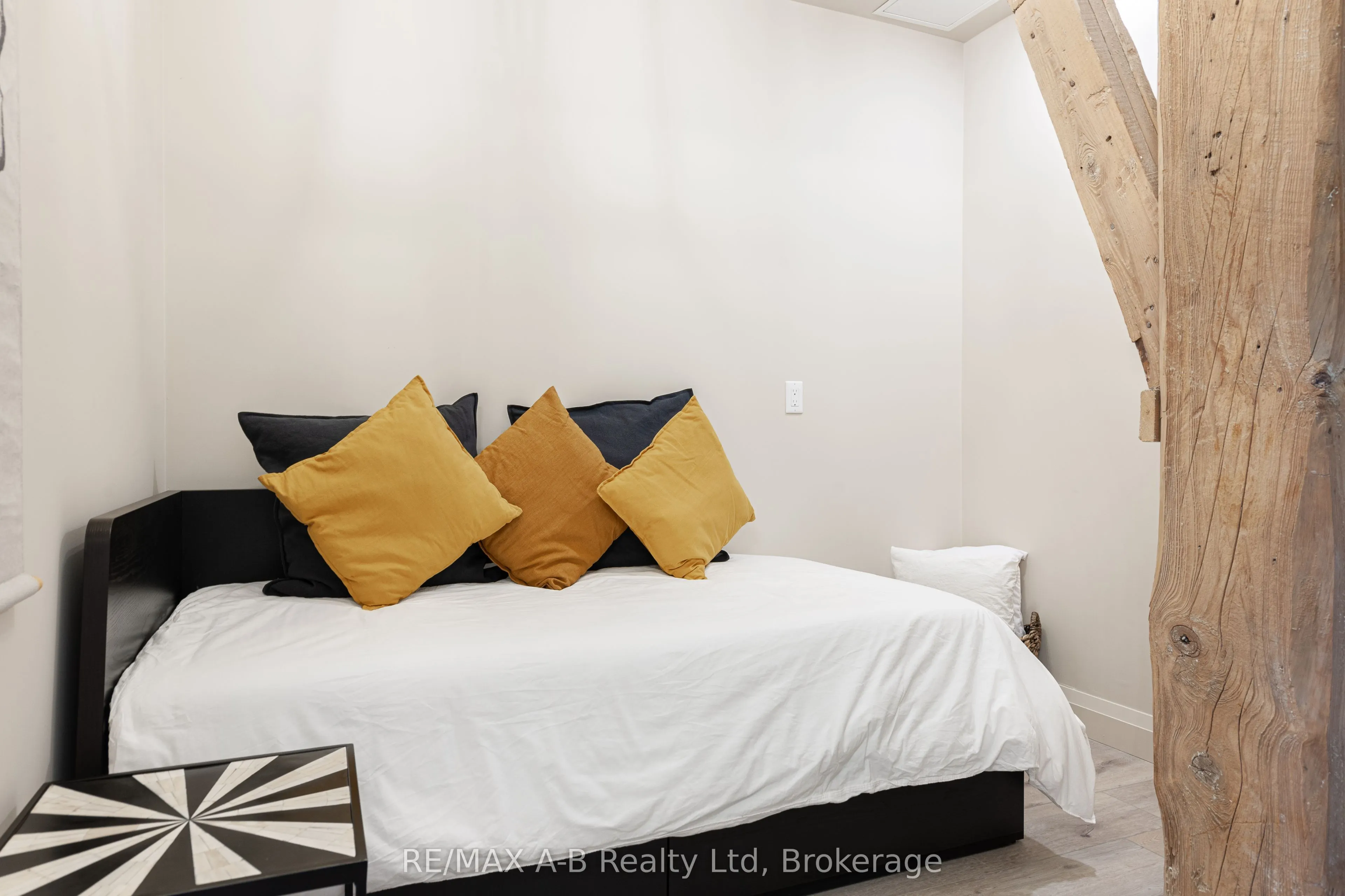 245 Downie Street, #311