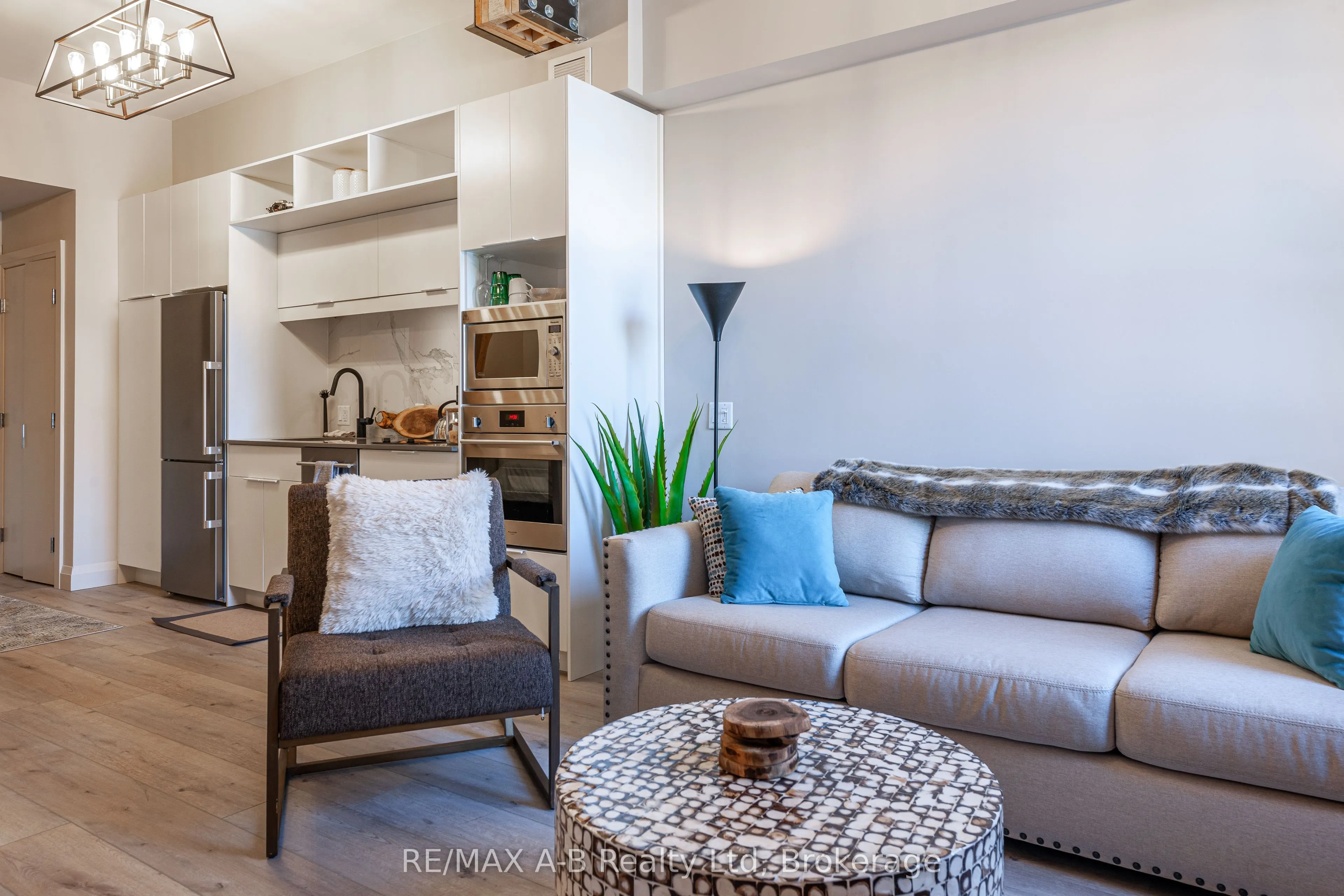 245 Downie Street, #311