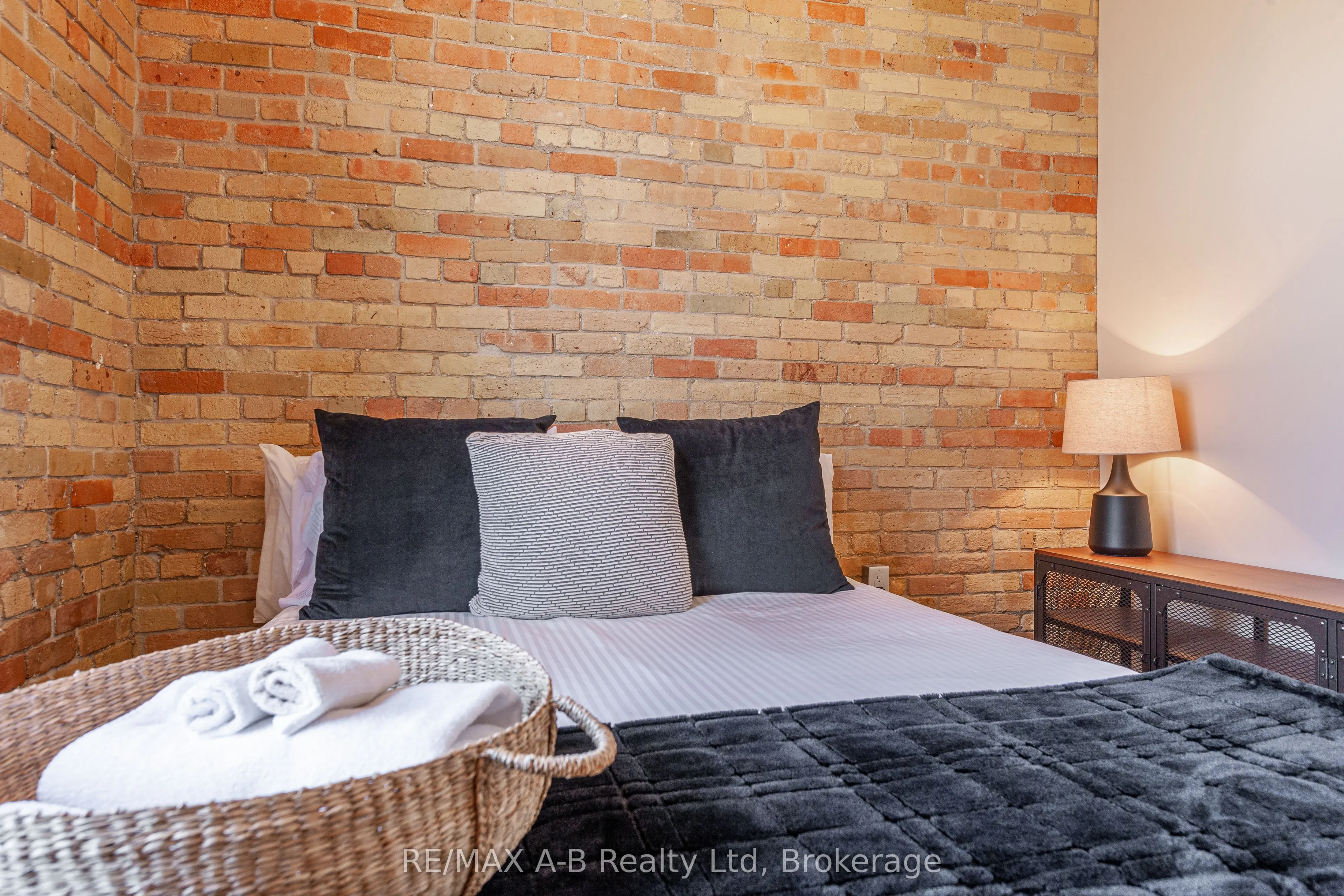 245 Downie Street, #311