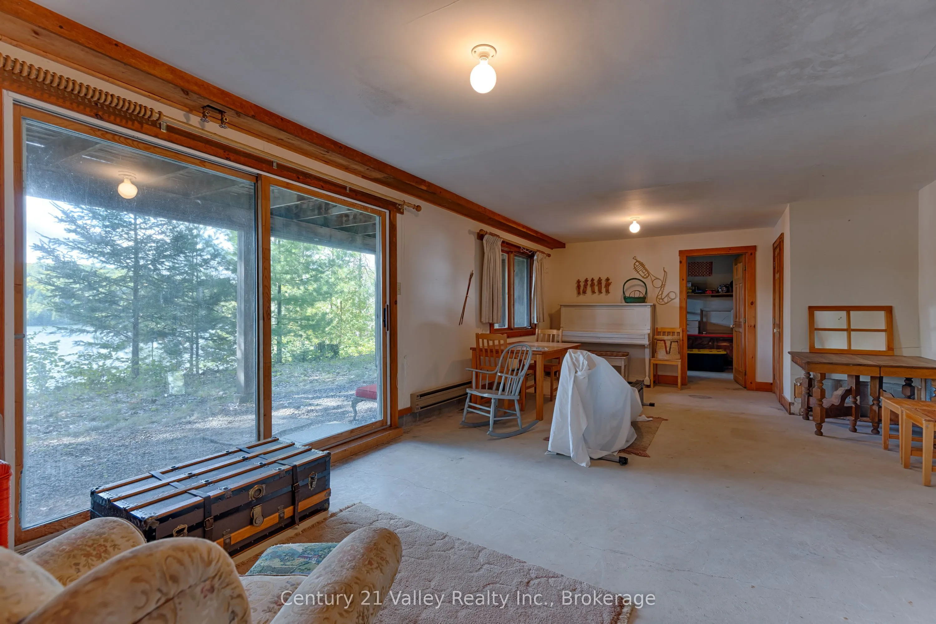 128 McDowell Lane