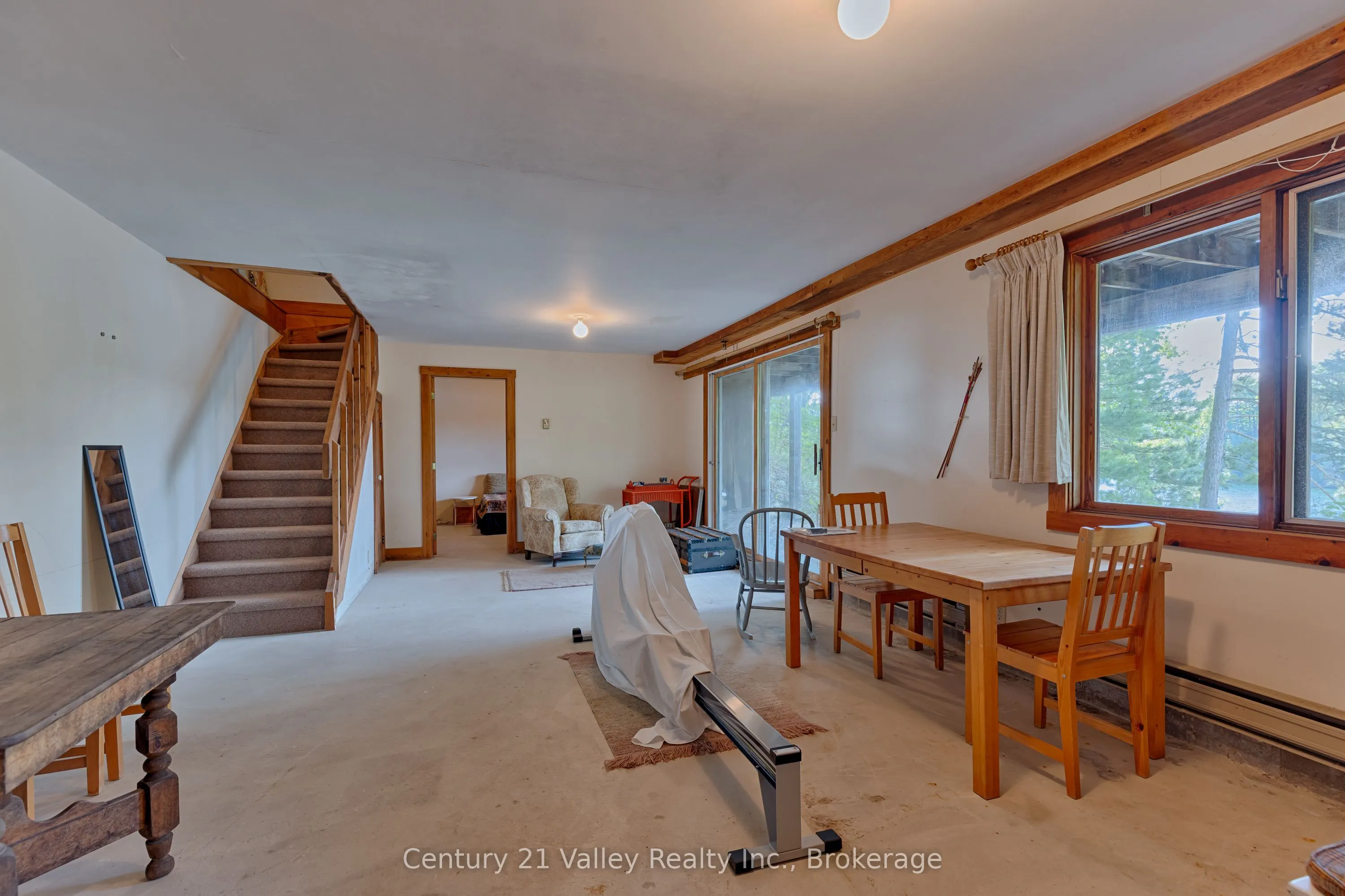 128 McDowell Lane