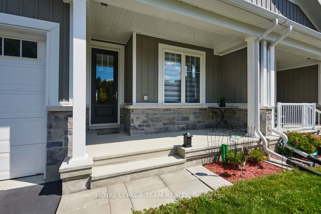 818 Companion Crescent