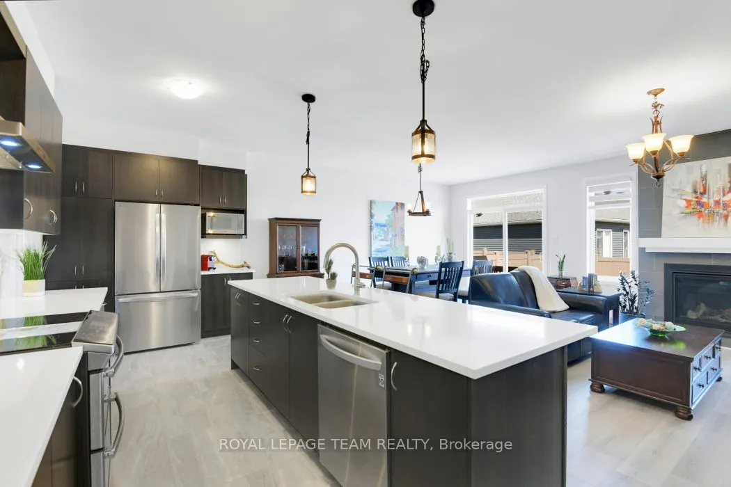 818 Companion Crescent