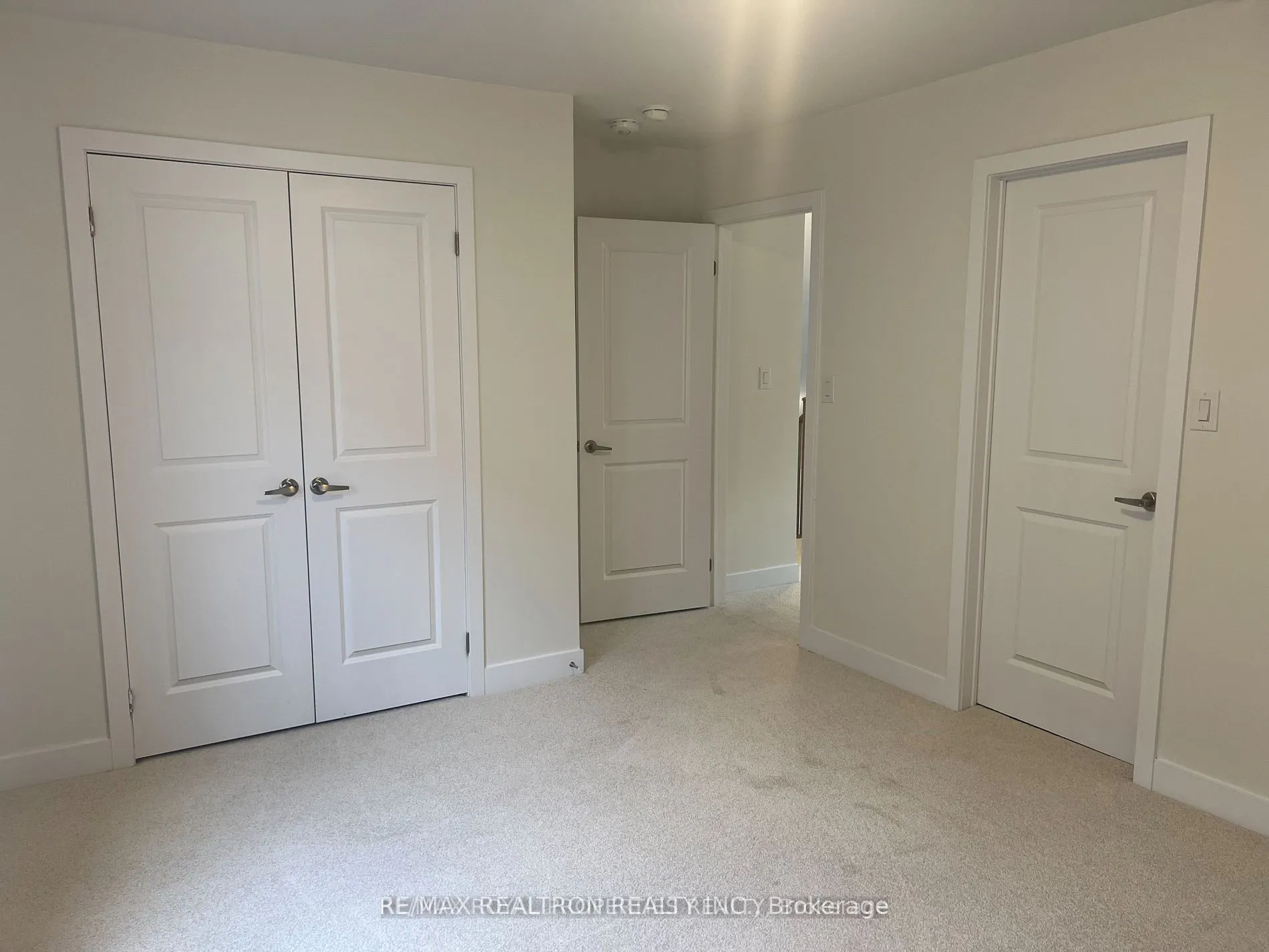 313 O'Toole Crescent