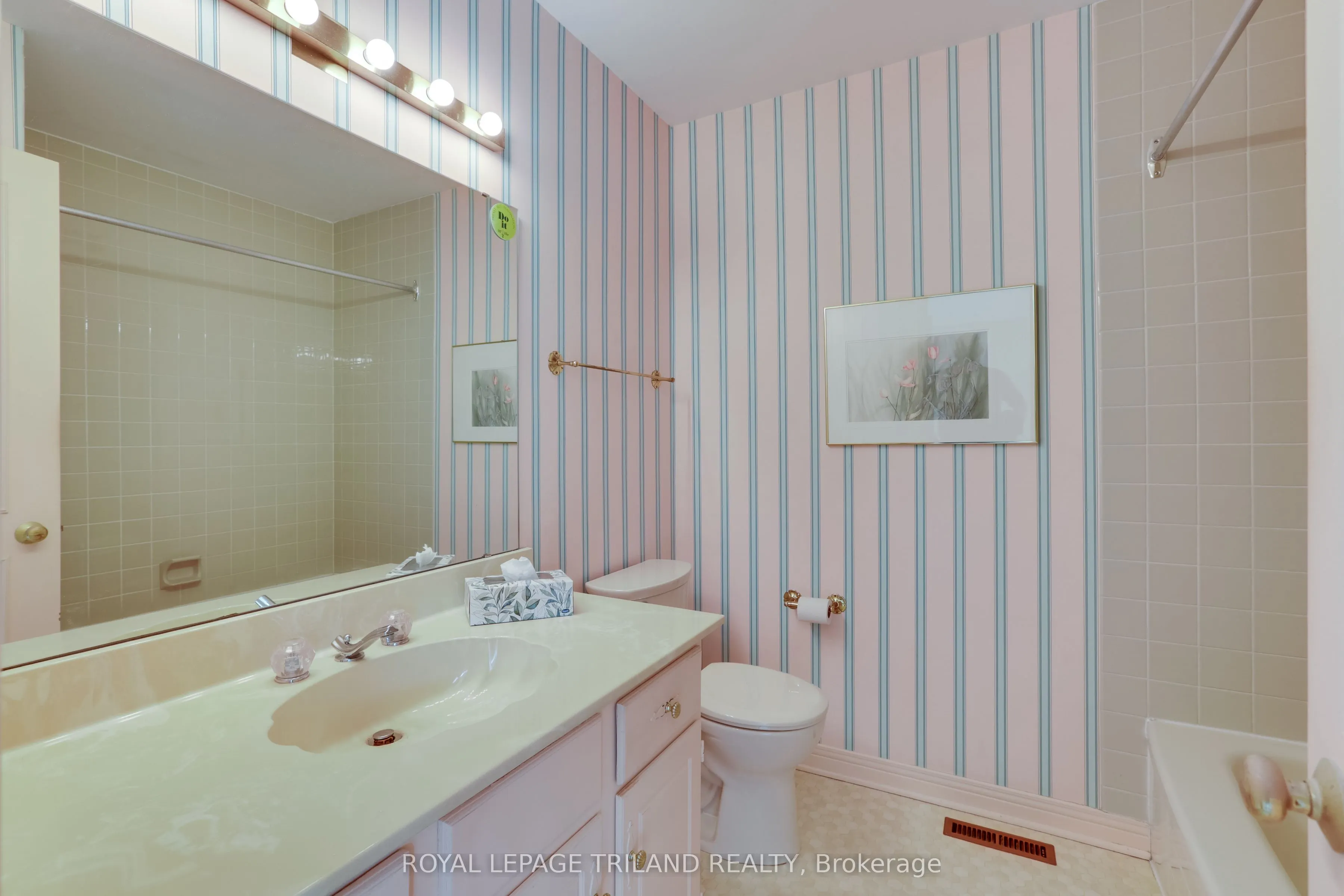 703 Windermere Road, #11