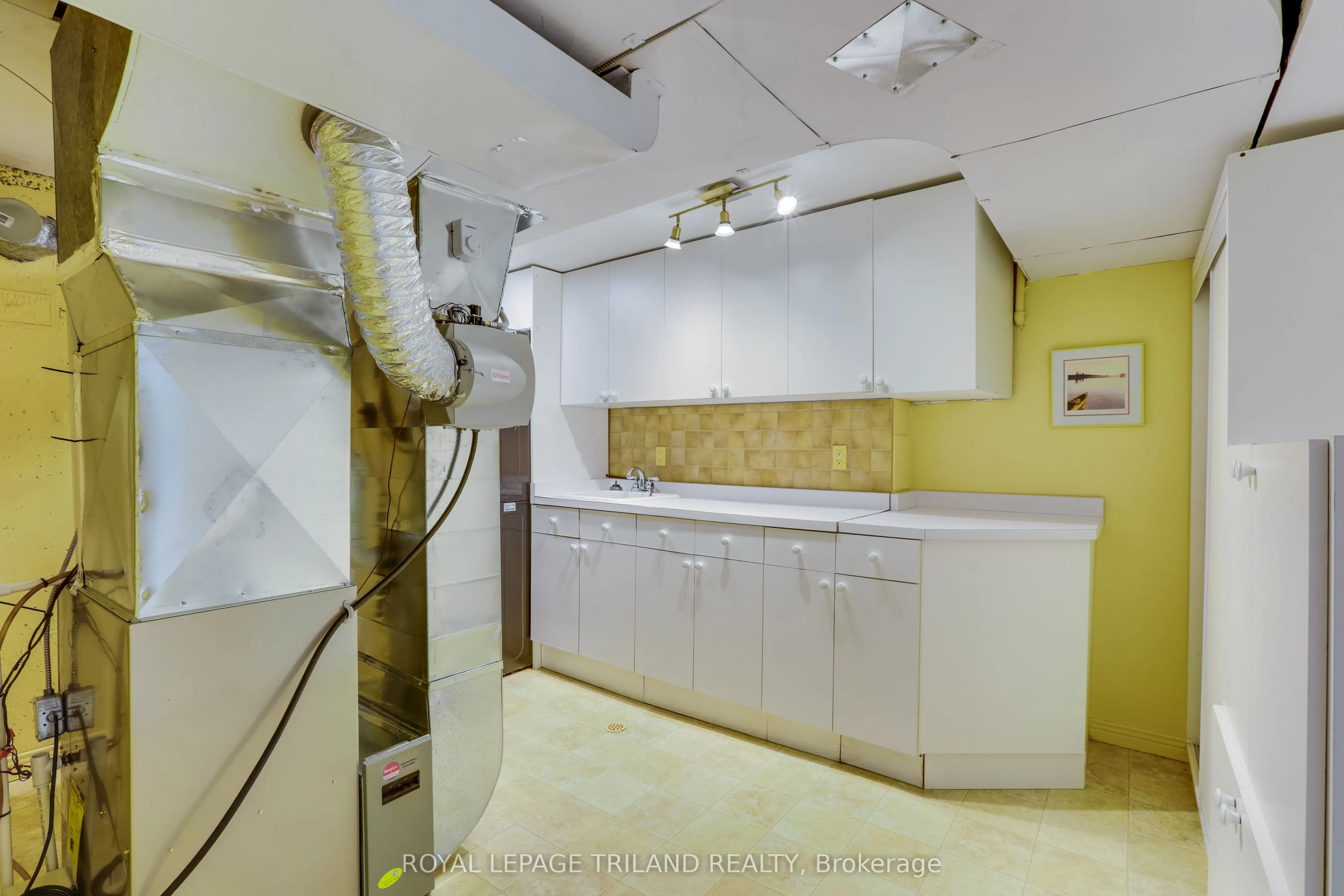 703 Windermere Road, #11