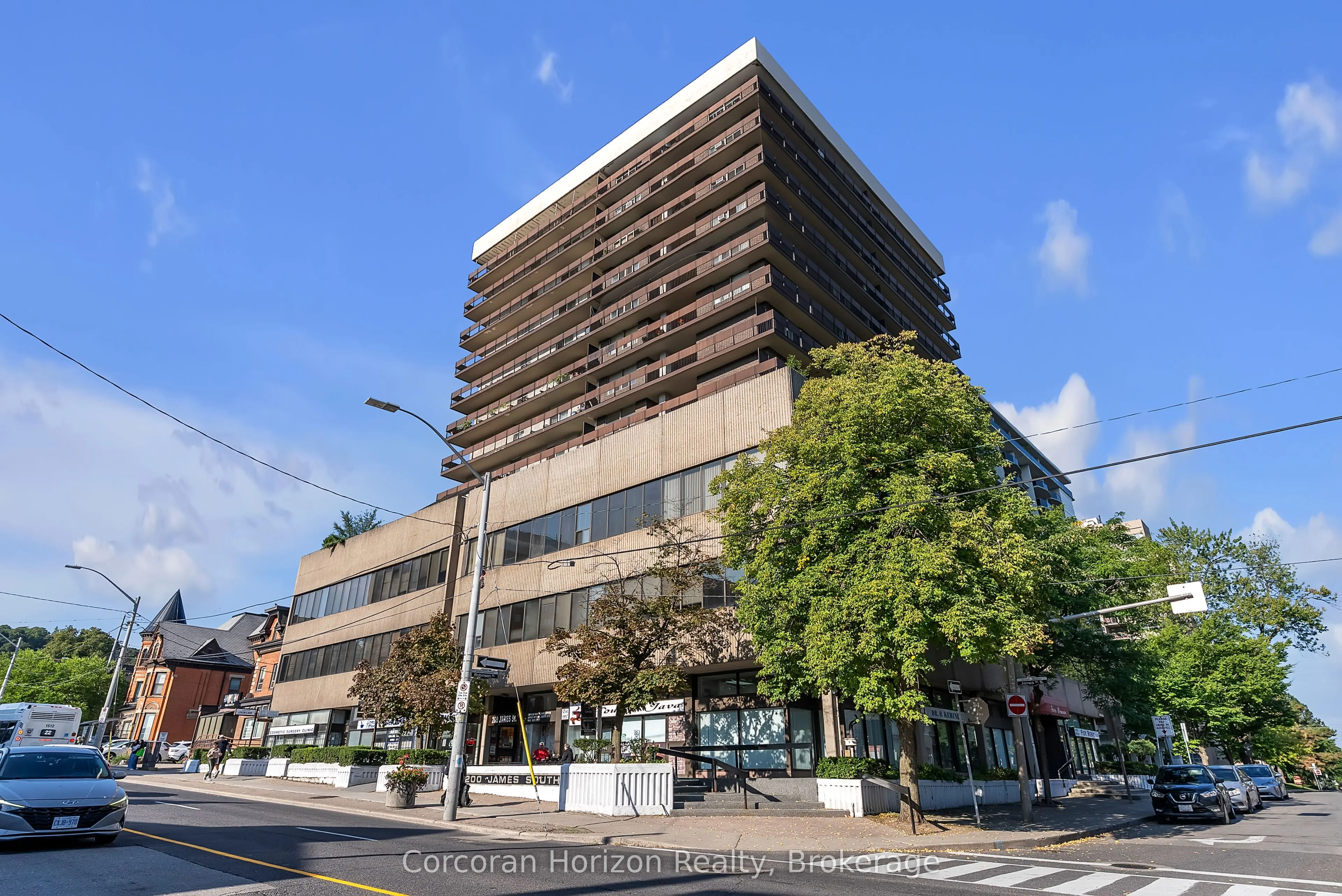 200 JAMES Street S, #9 Robinson