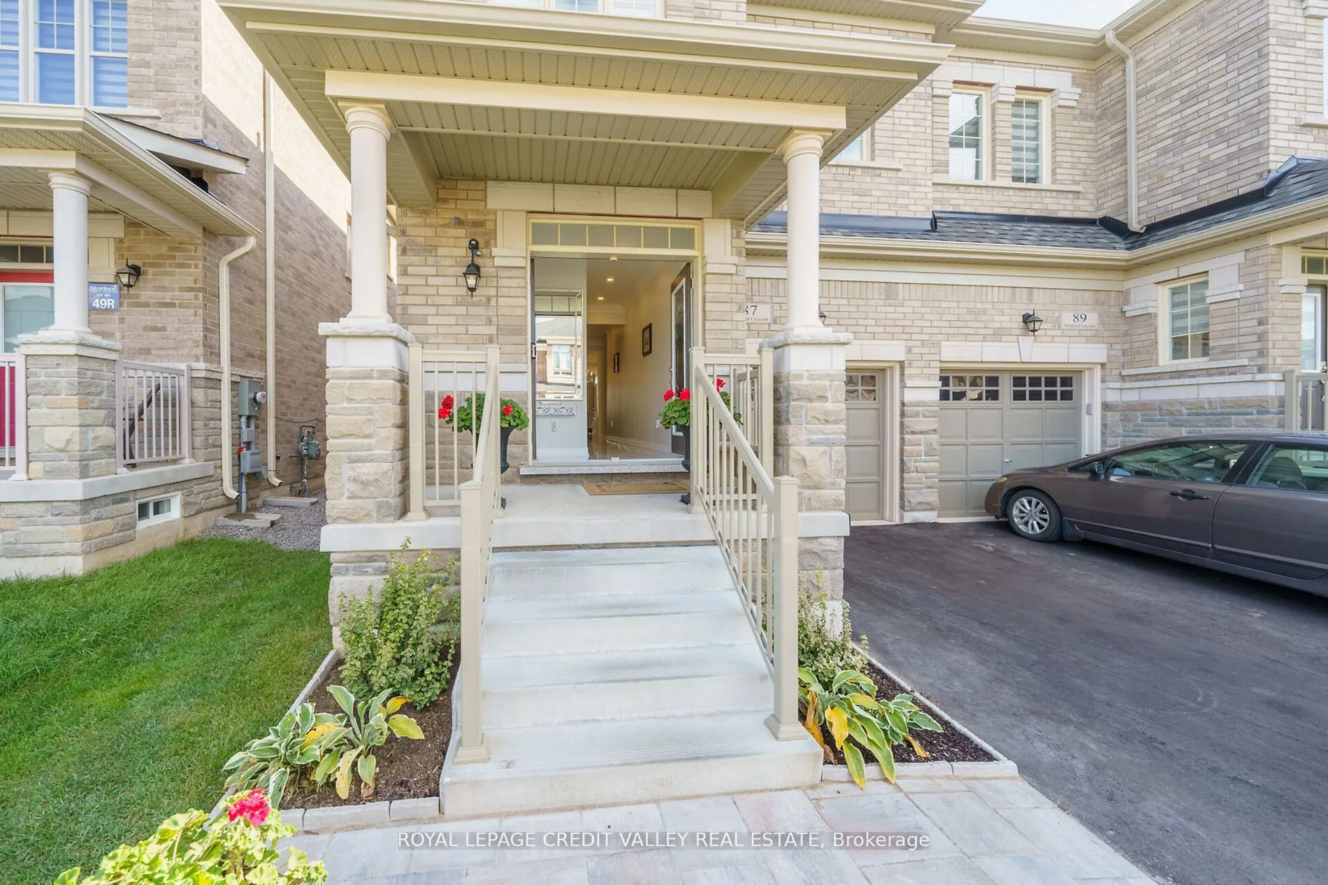 87 Westfield Crescent