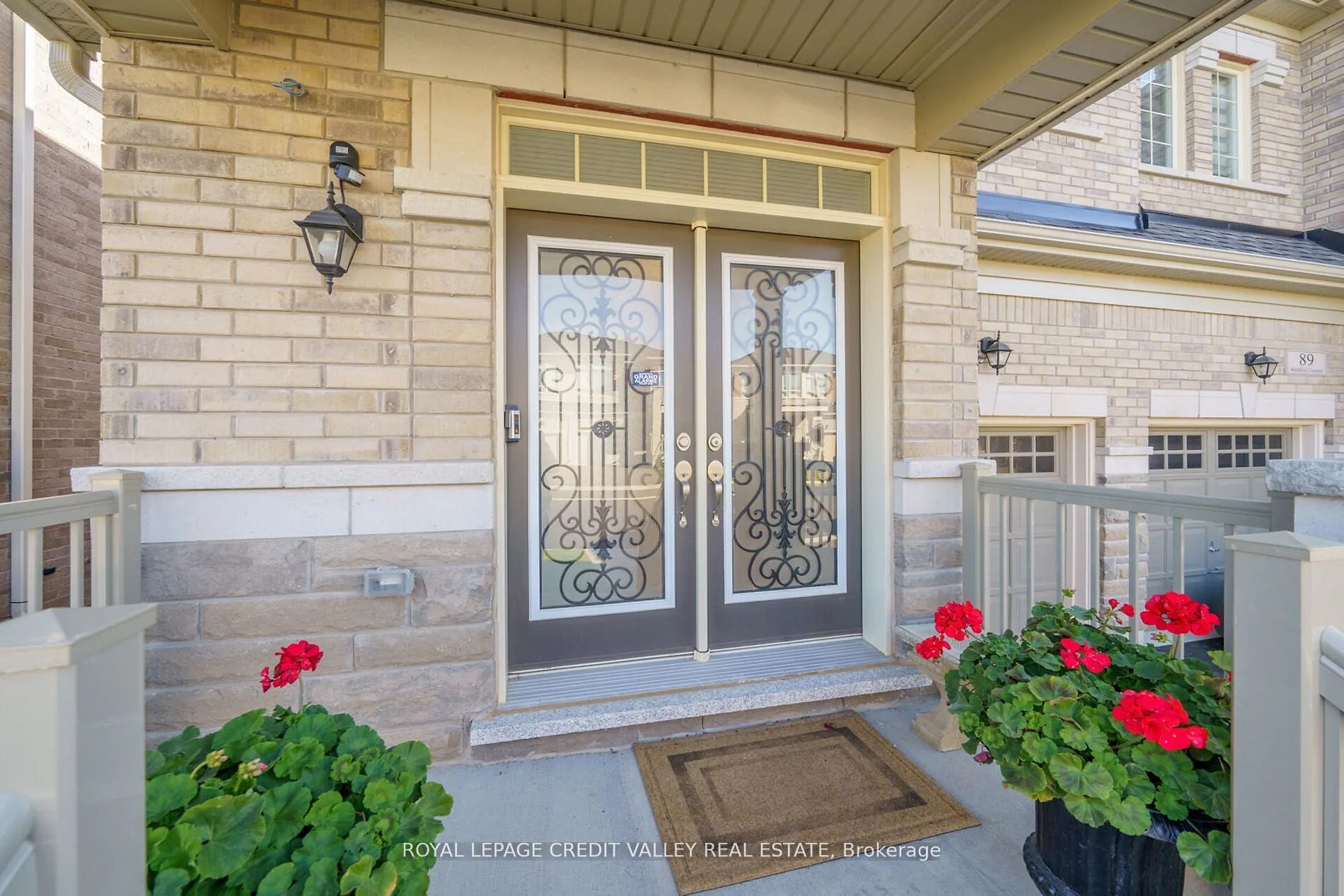 87 Westfield Crescent