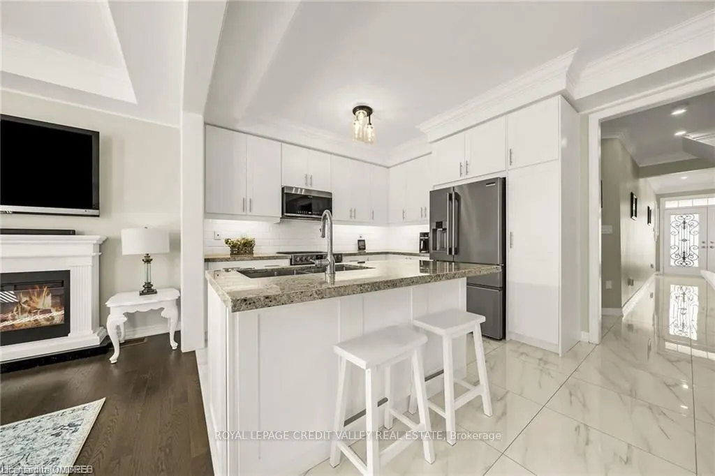 87 Westfield Crescent