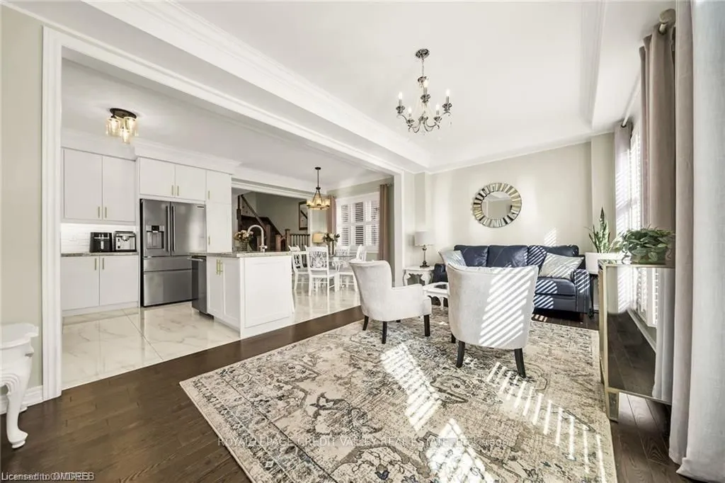87 Westfield Crescent