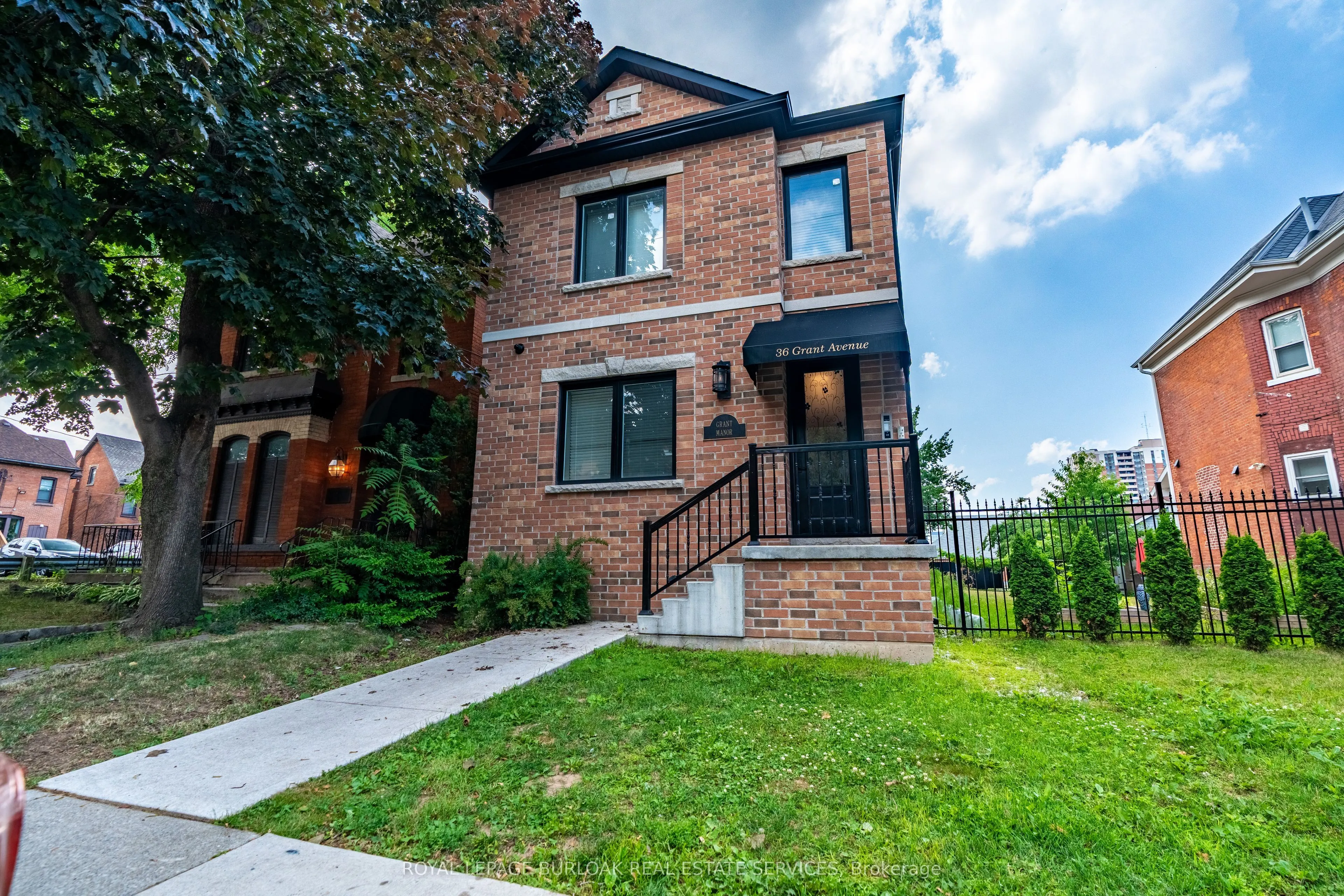 36 GRANT Avenue, #1C