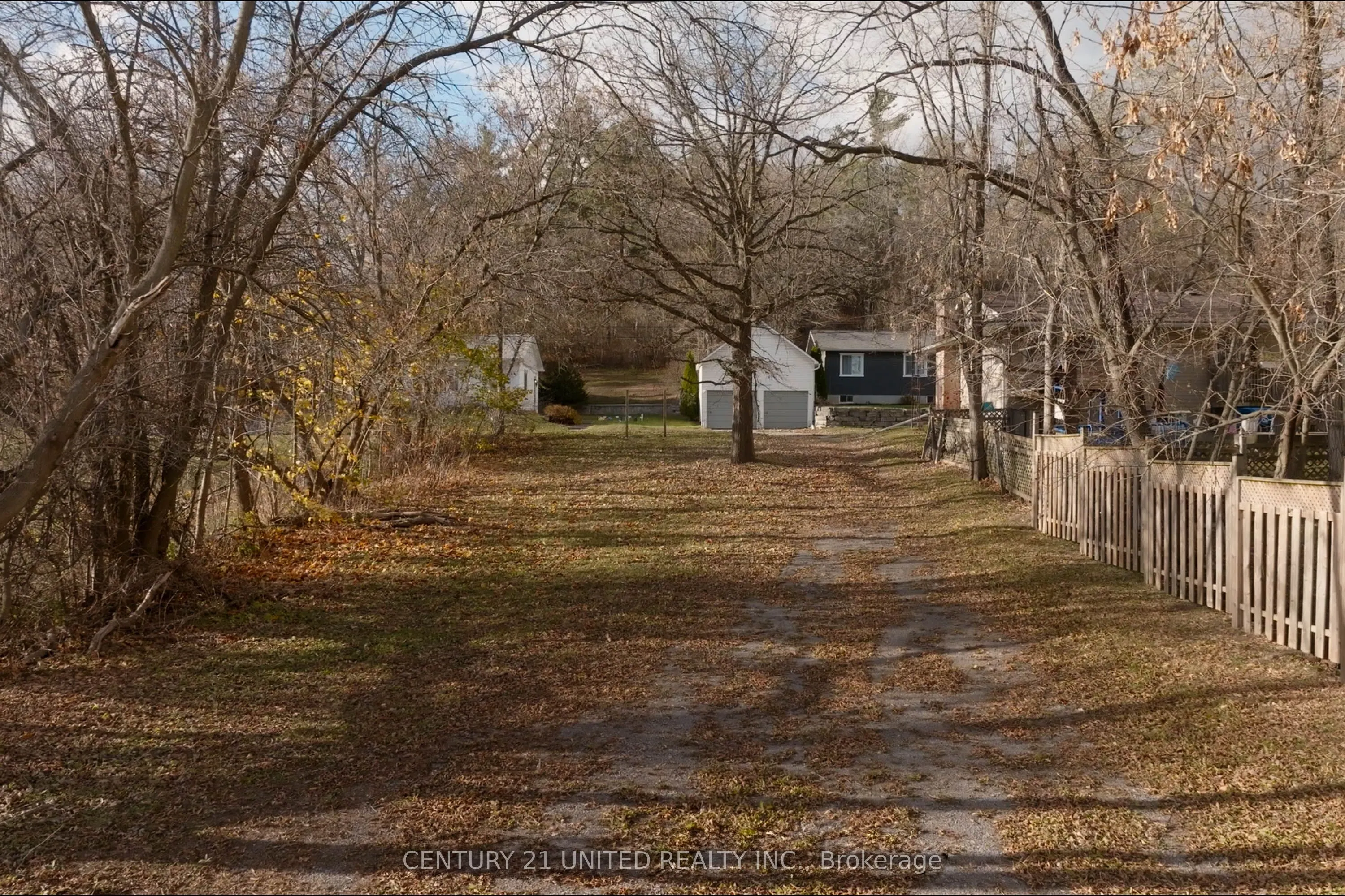 4272 Highway 7