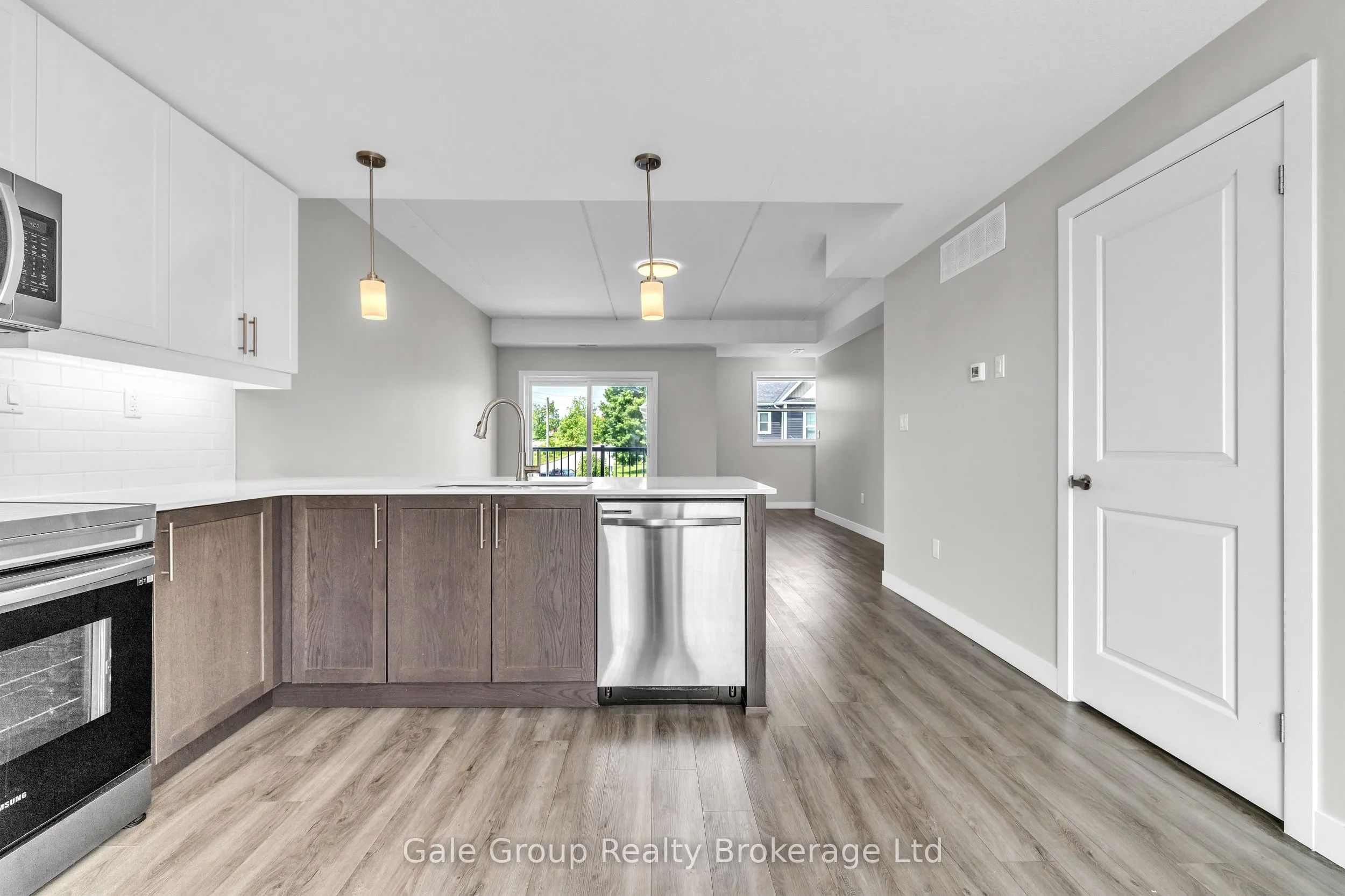 439 Athlone Avenue, #Unit #C3