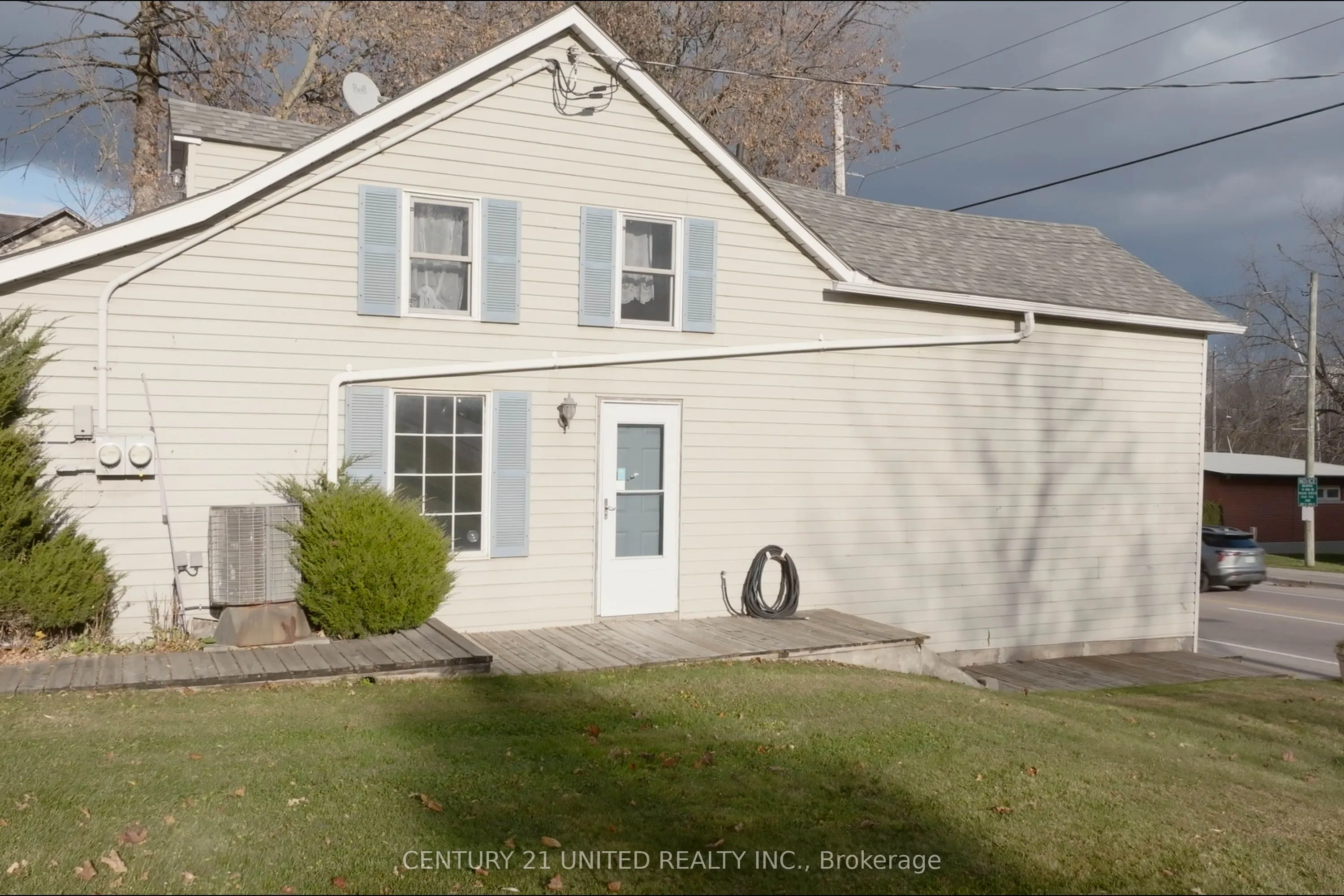 4272 Highway 7
