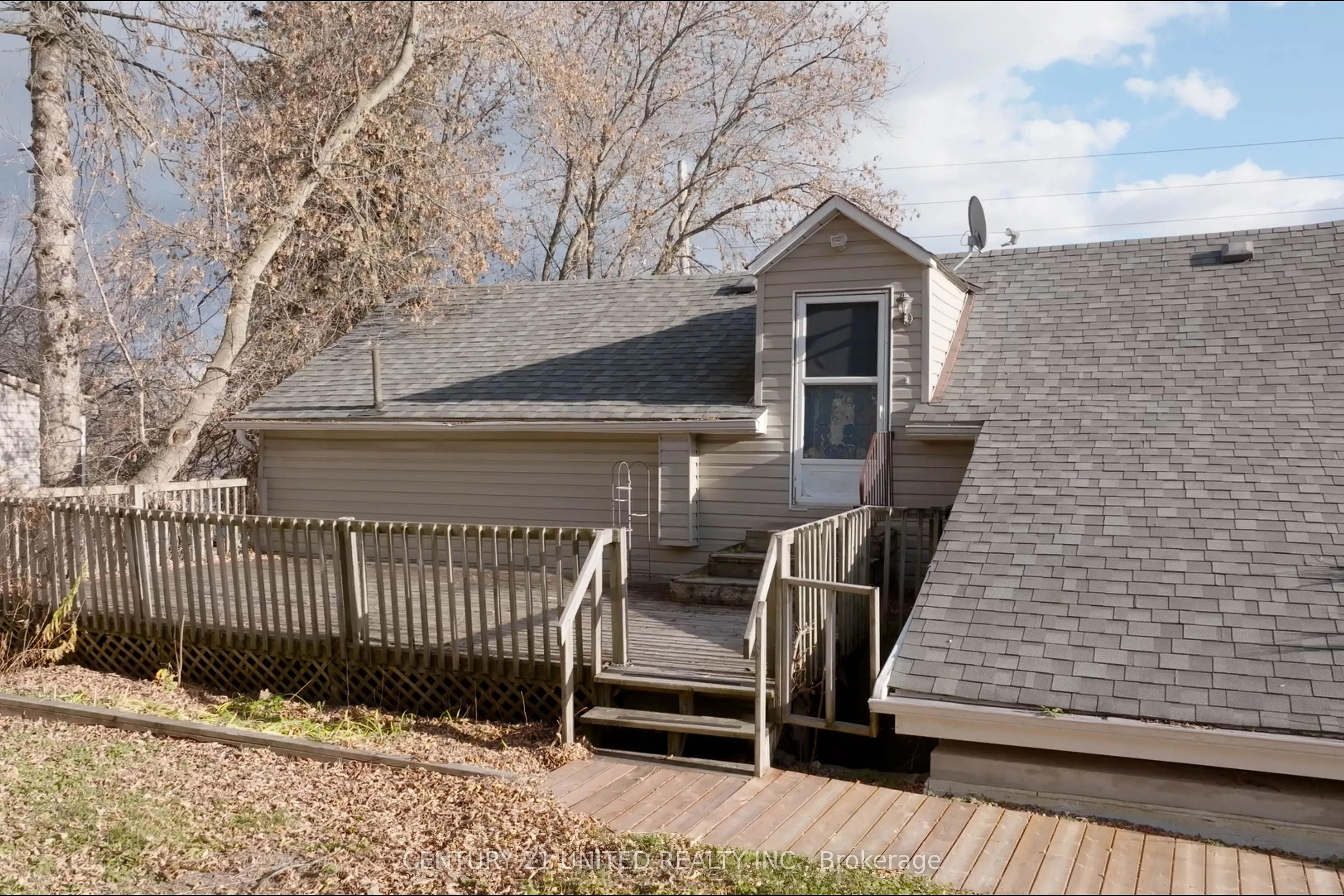 4272 Highway 7