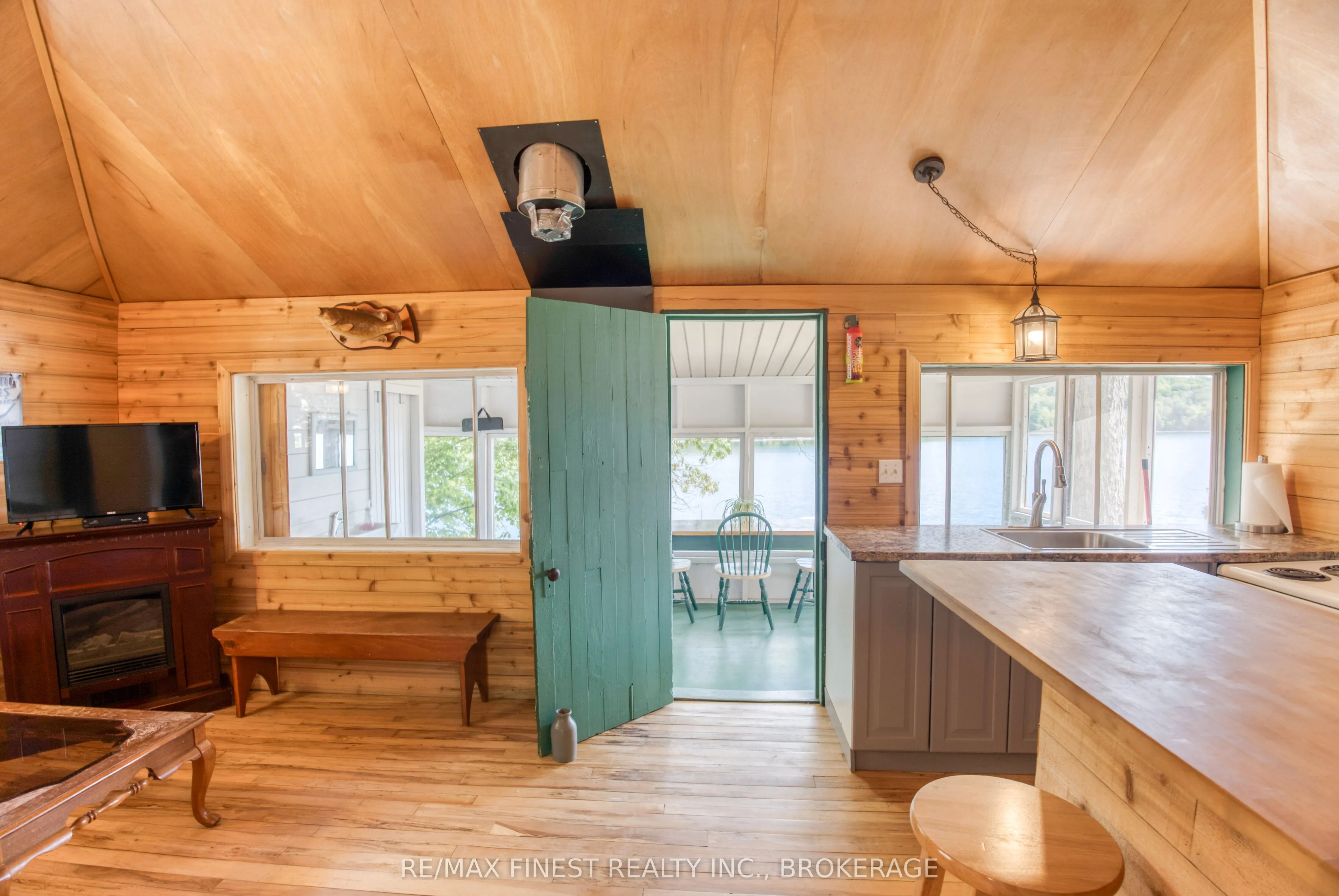 60C Stinson Lane