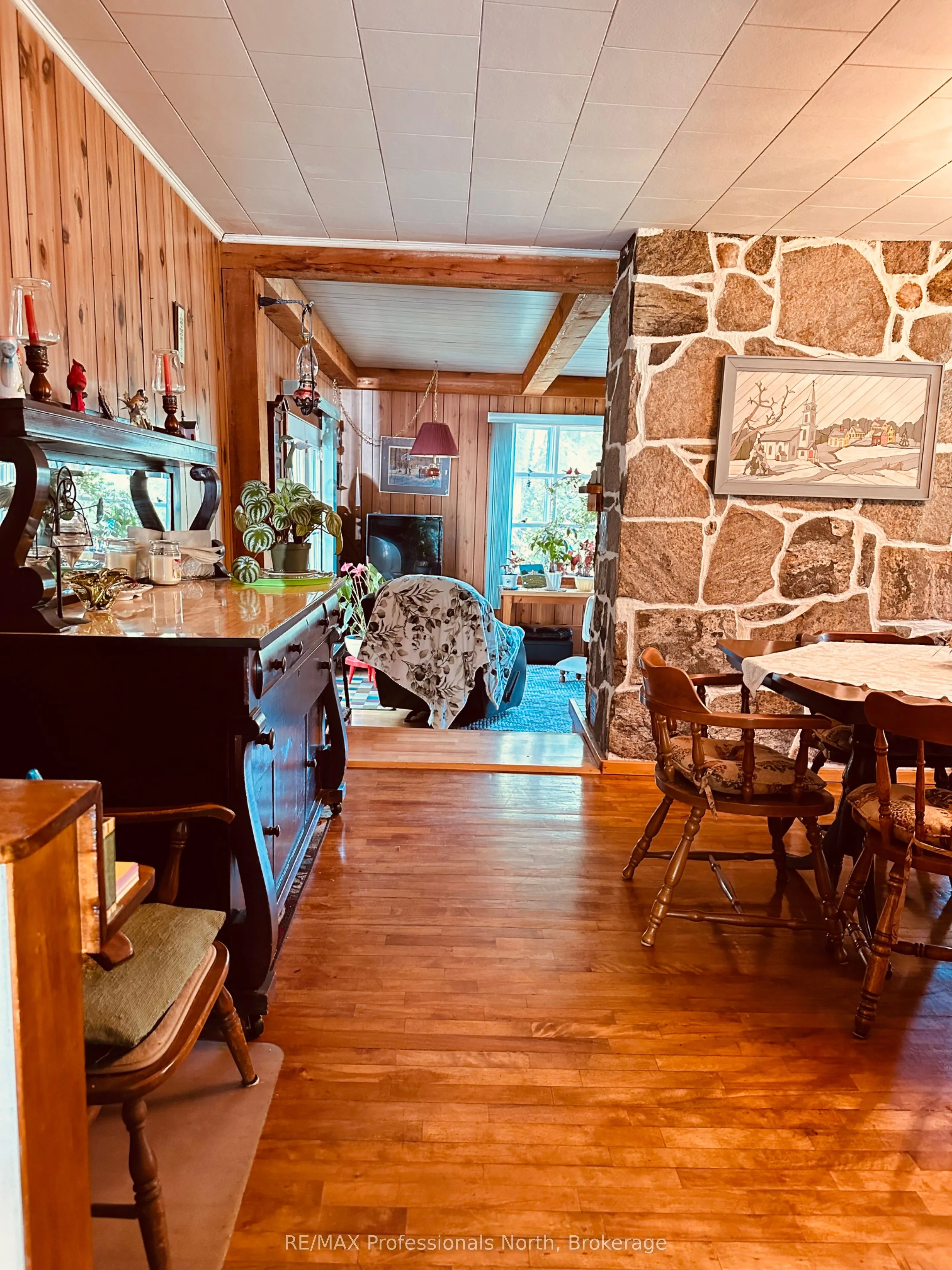 1671 Hwy 60 Highway