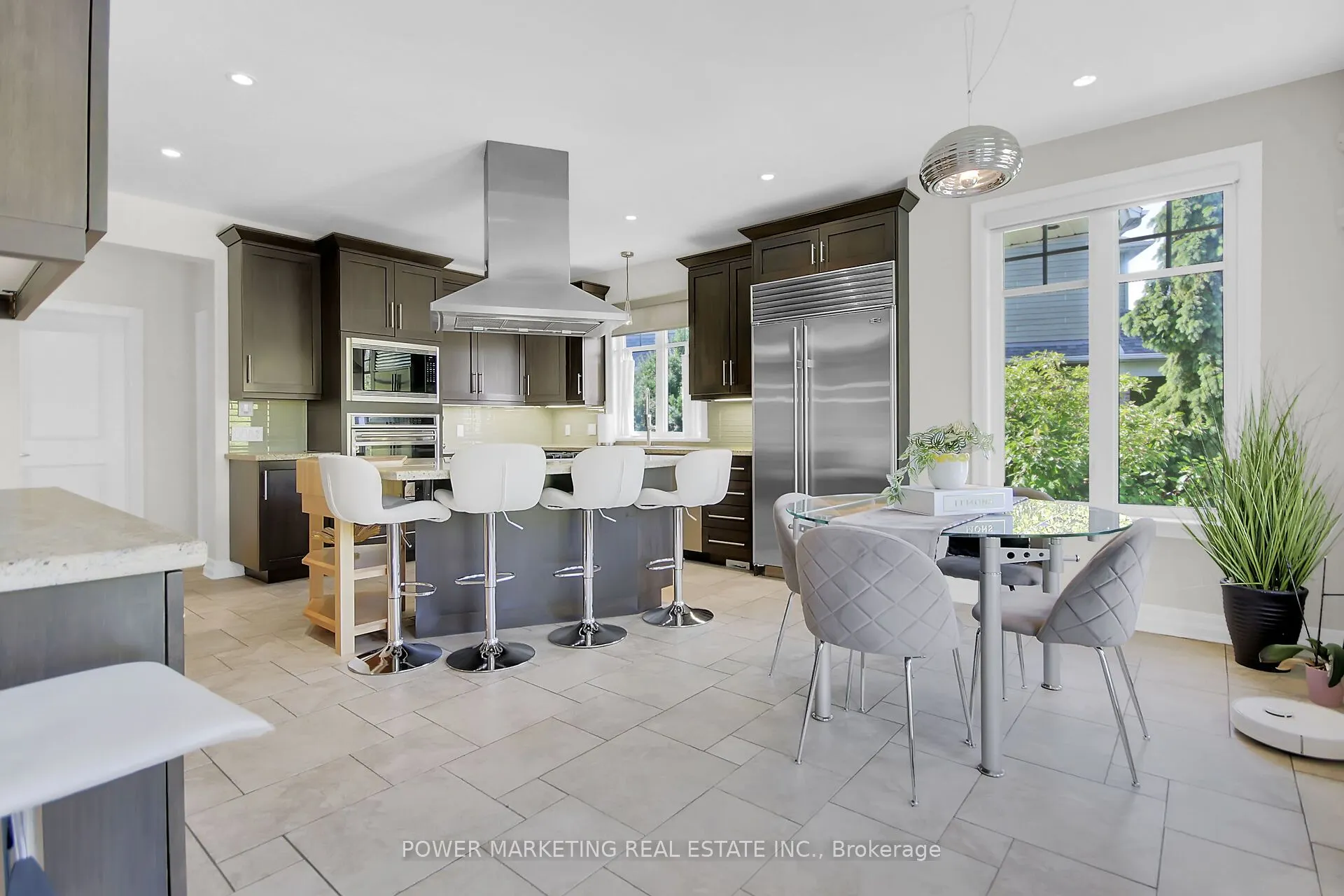 15 MARWOOD Court