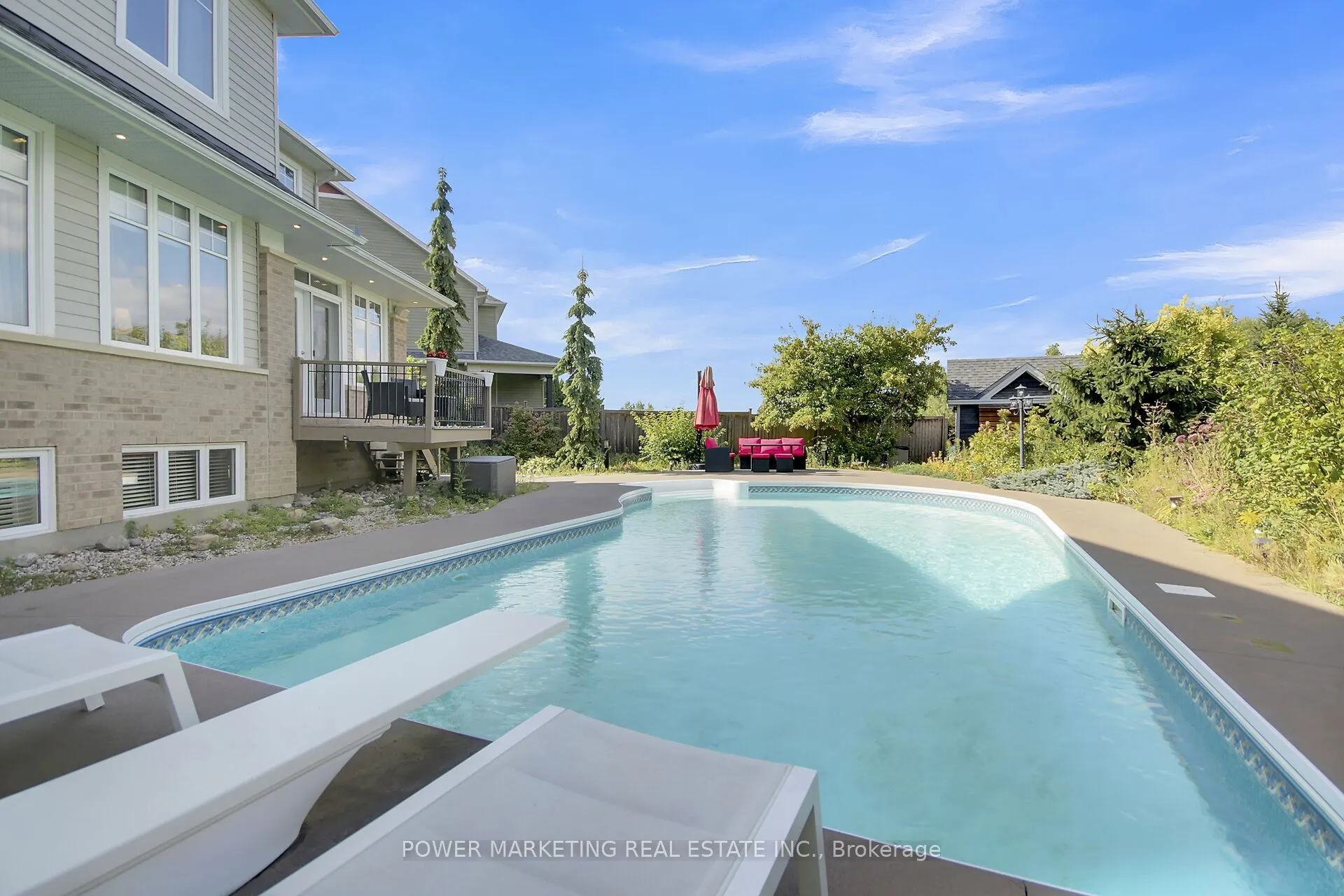 15 MARWOOD Court