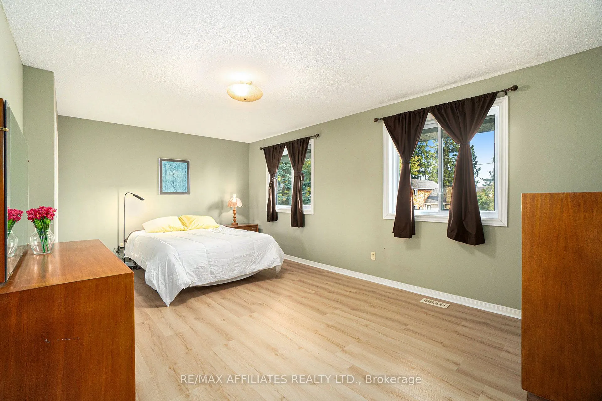 319 Riverwood Drive