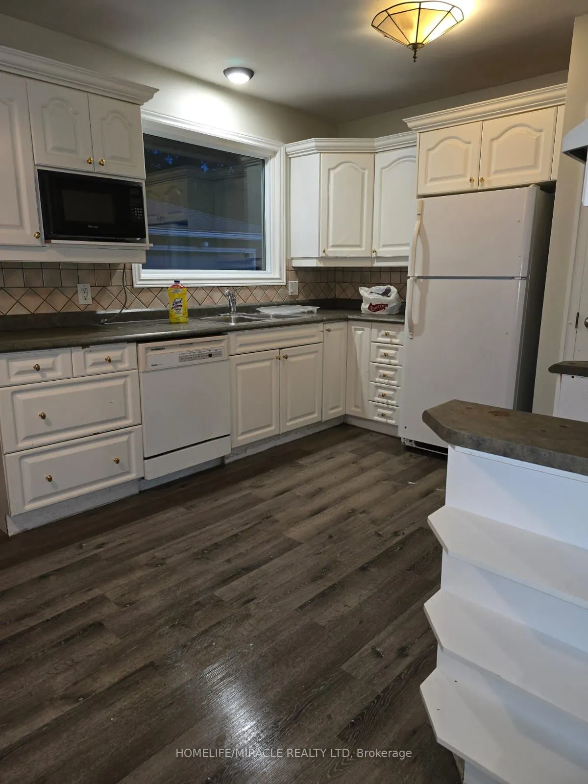 26 Glengarry Road, #Main