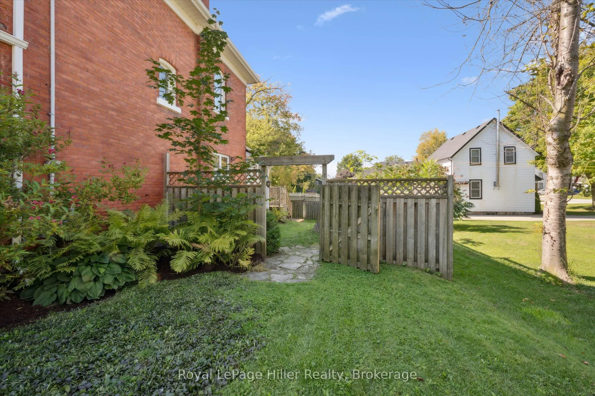 4 Temperance Street