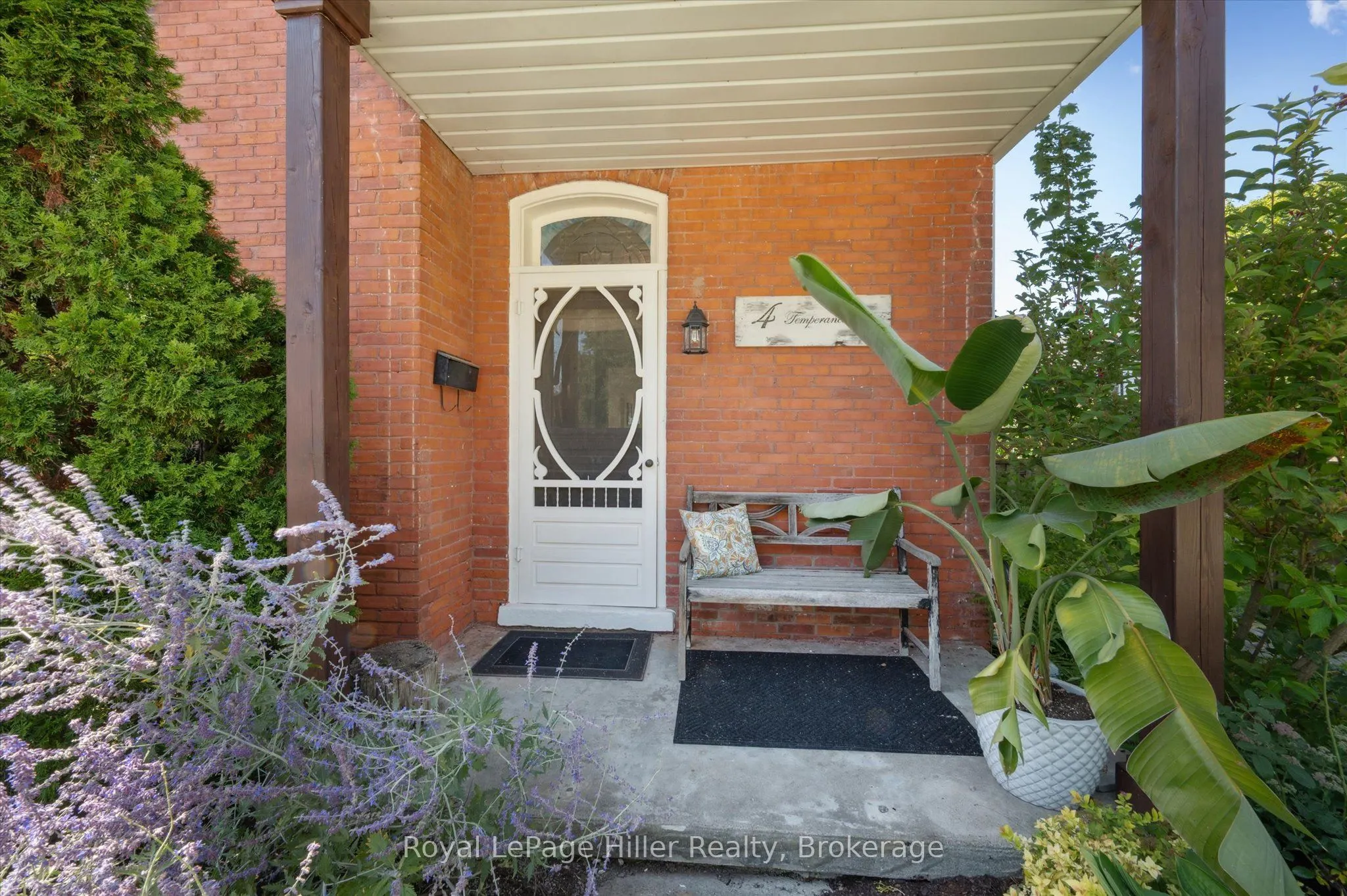 4 Temperance Street