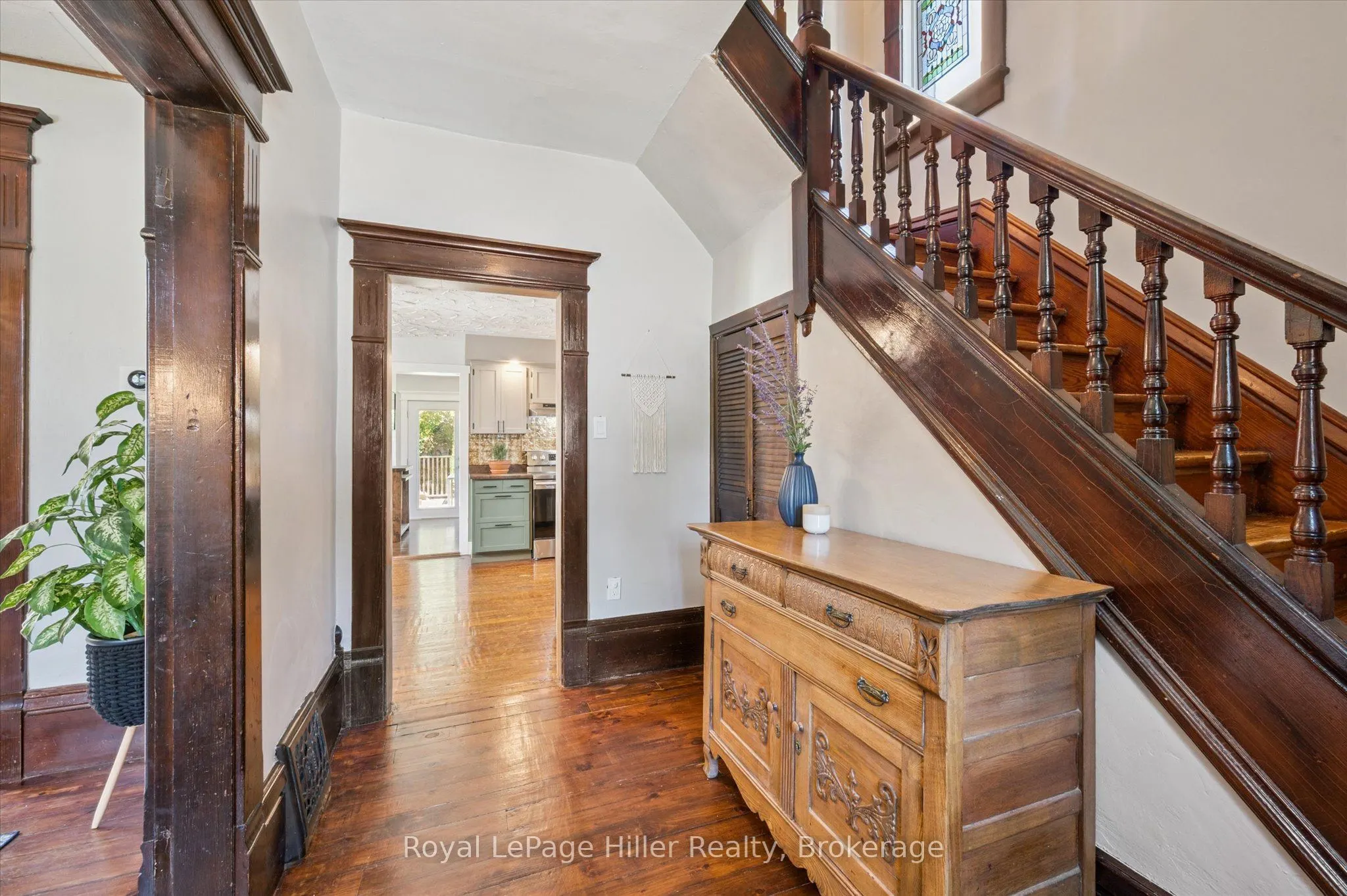 4 Temperance Street