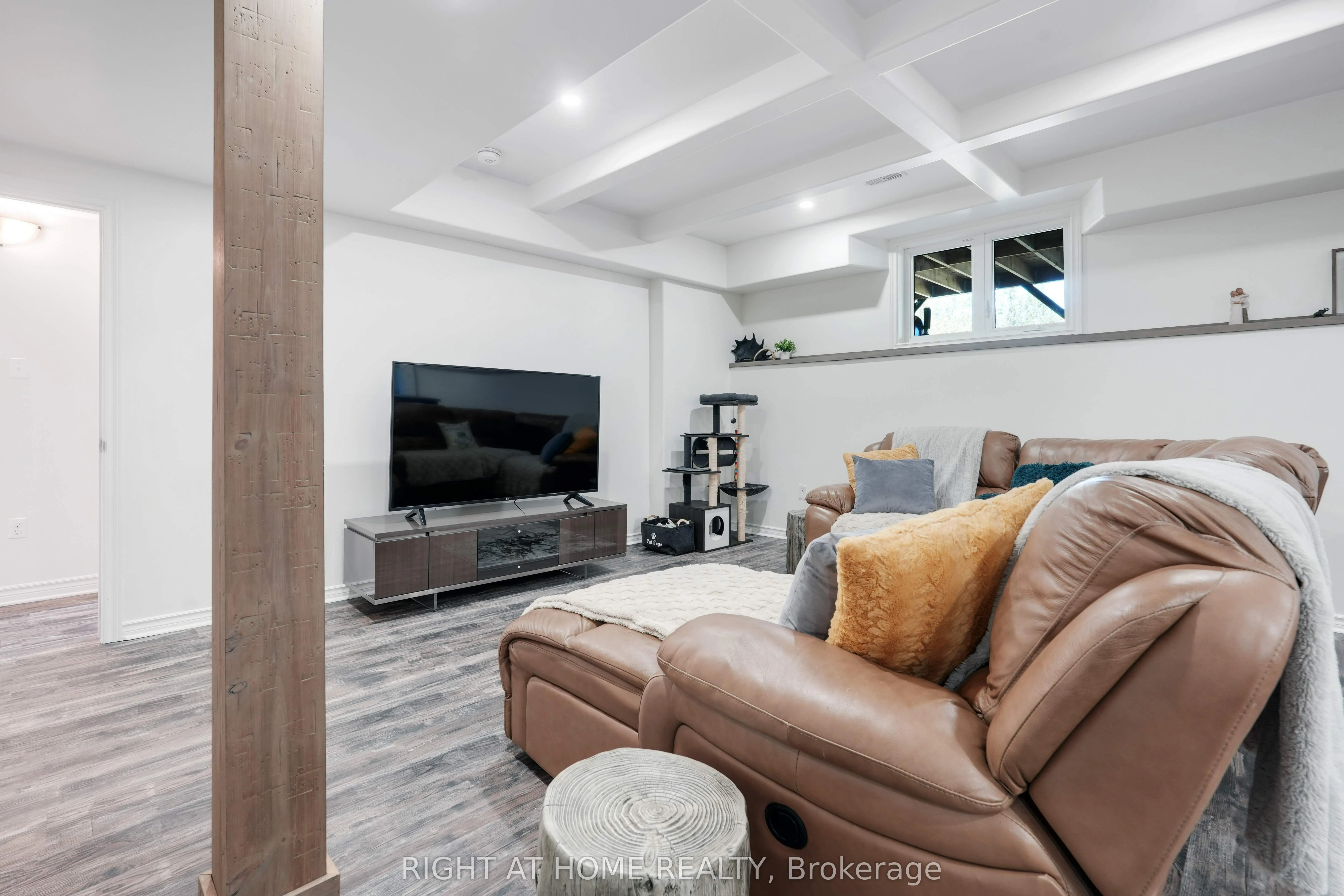 8833 Copeland Road