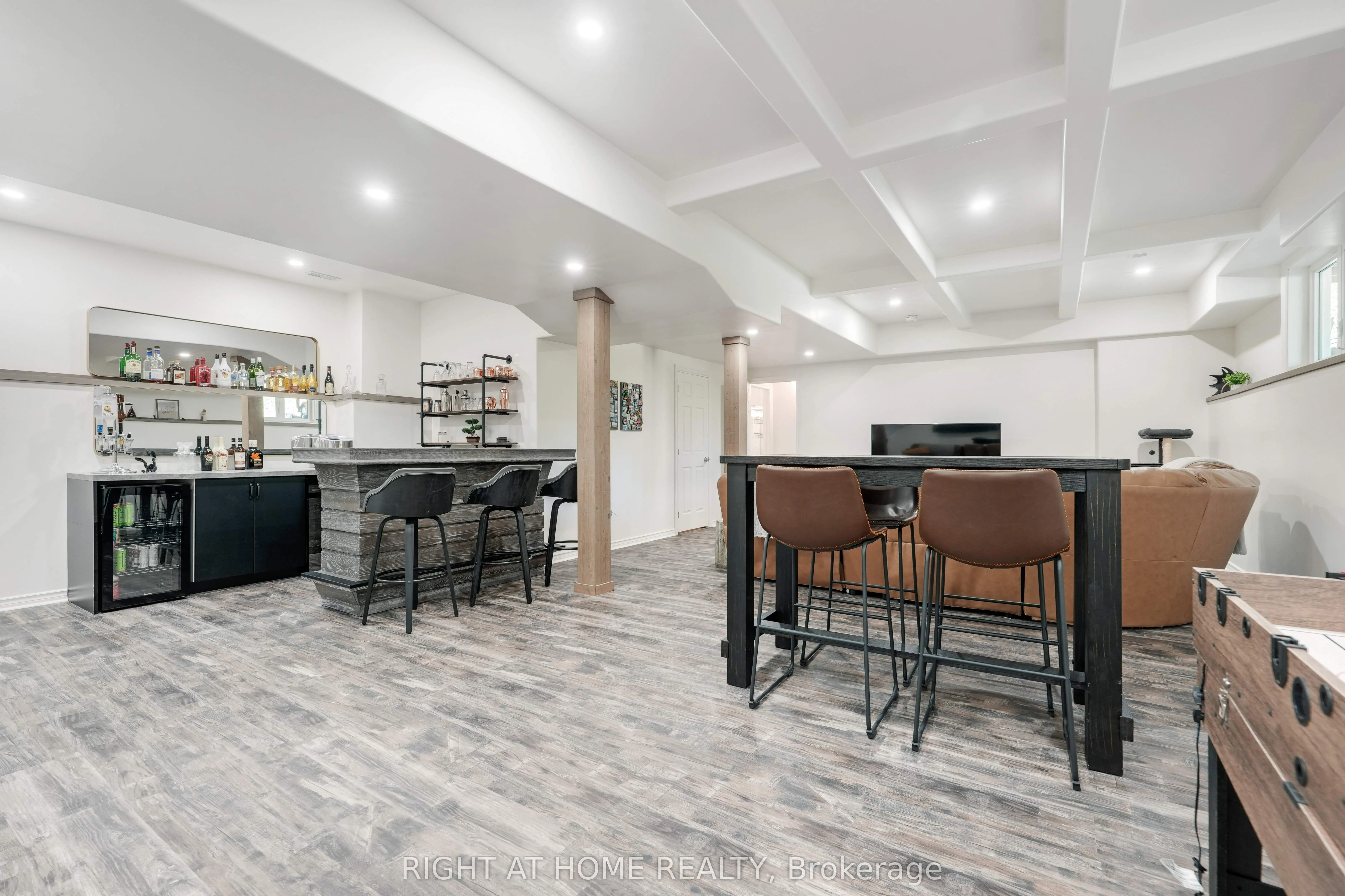 8833 Copeland Road