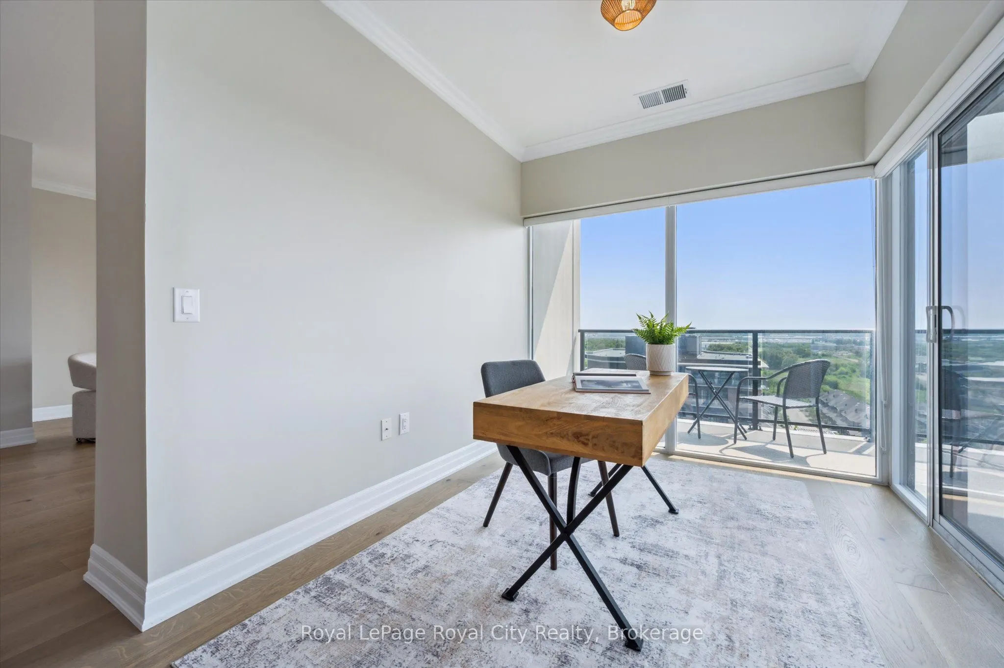1878 Gordon Street, #1004