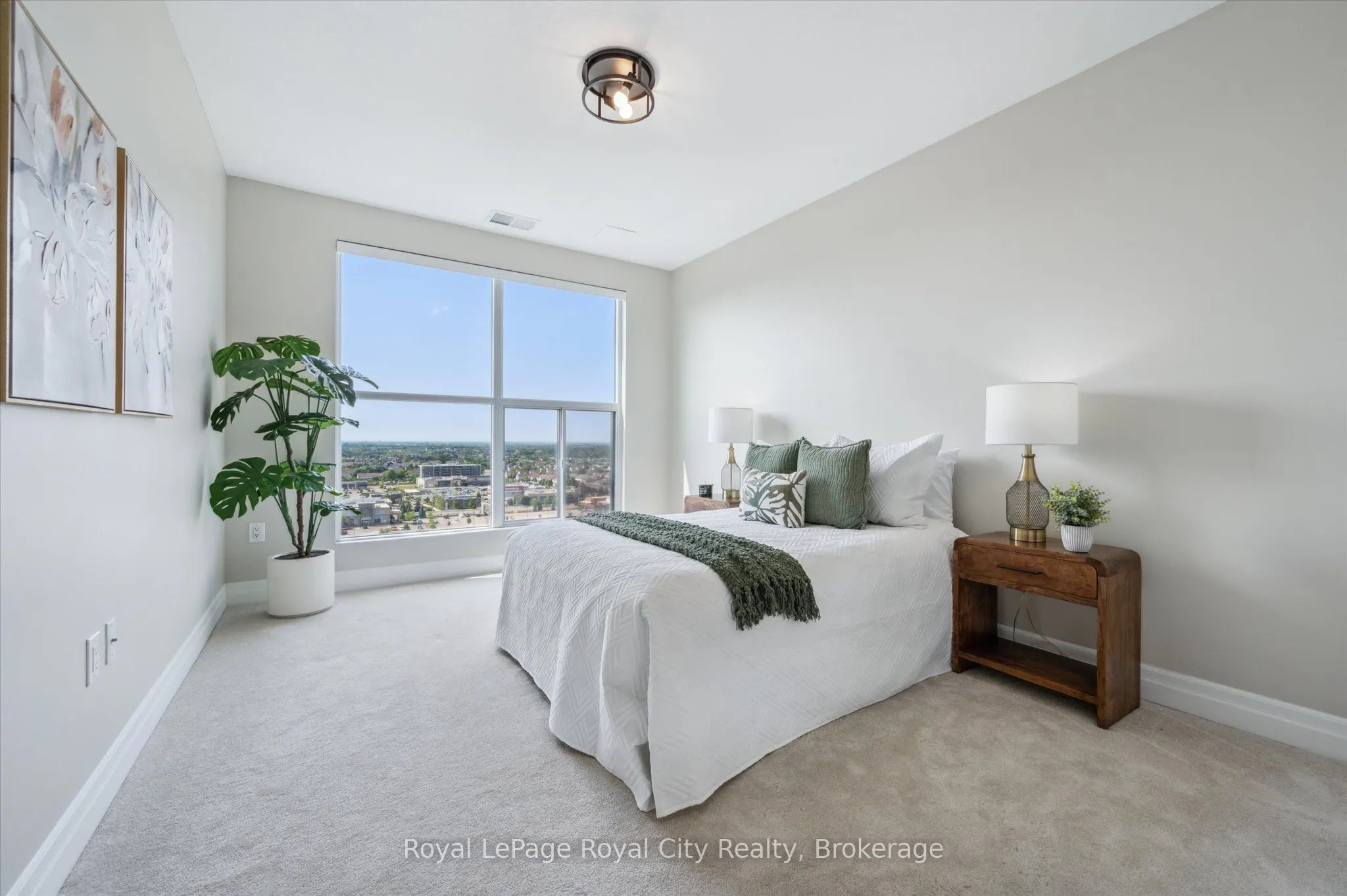 1878 Gordon Street, #1004