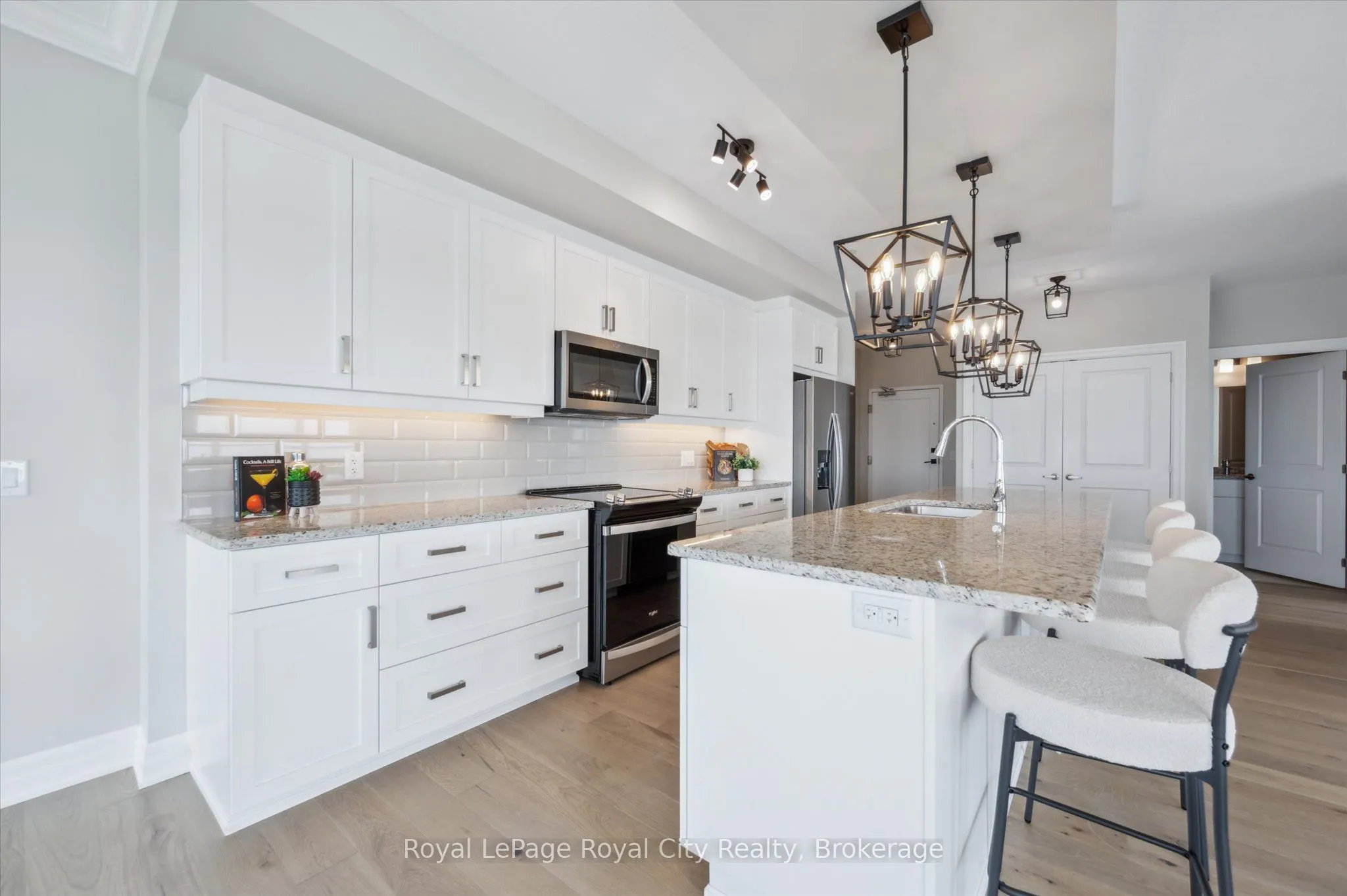 1878 Gordon Street, #1004
