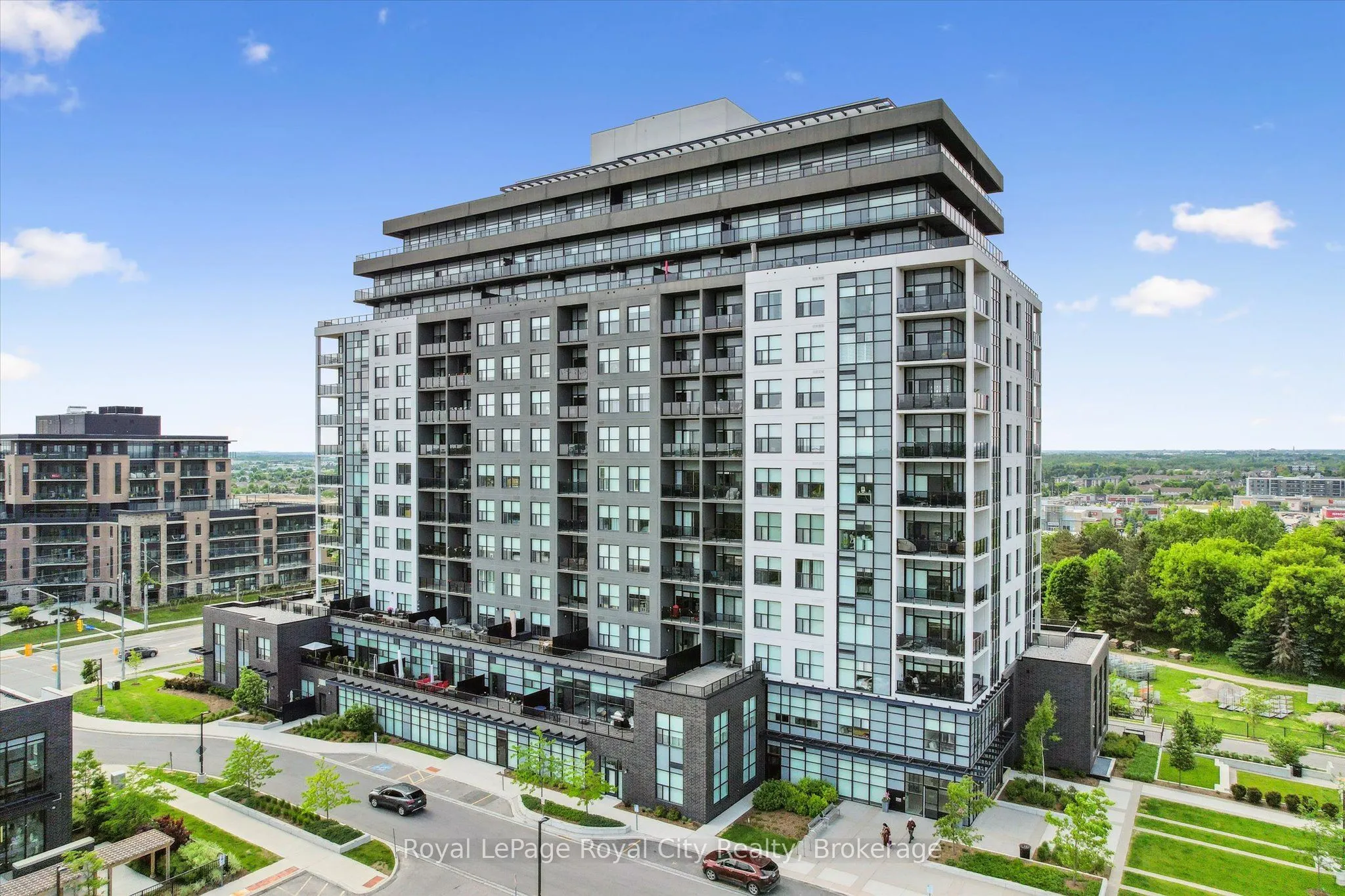 1878 Gordon Street, #1004