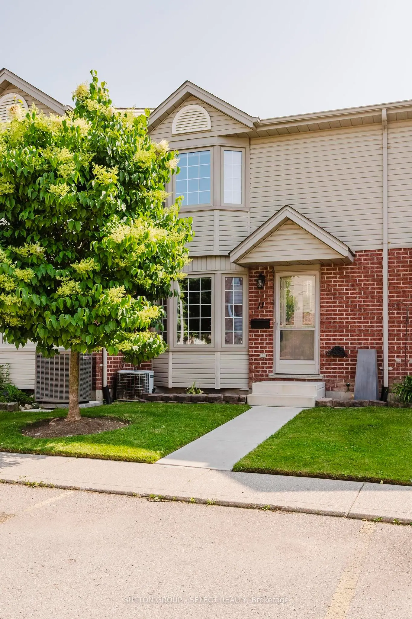 151 Martinet Avenue, #11
