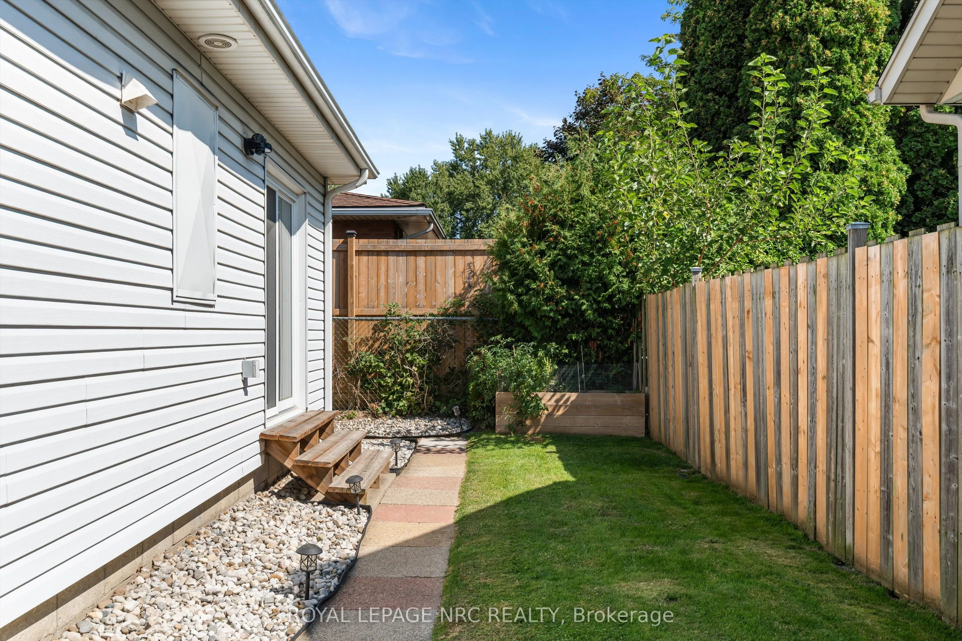 264 Lakeshore Road