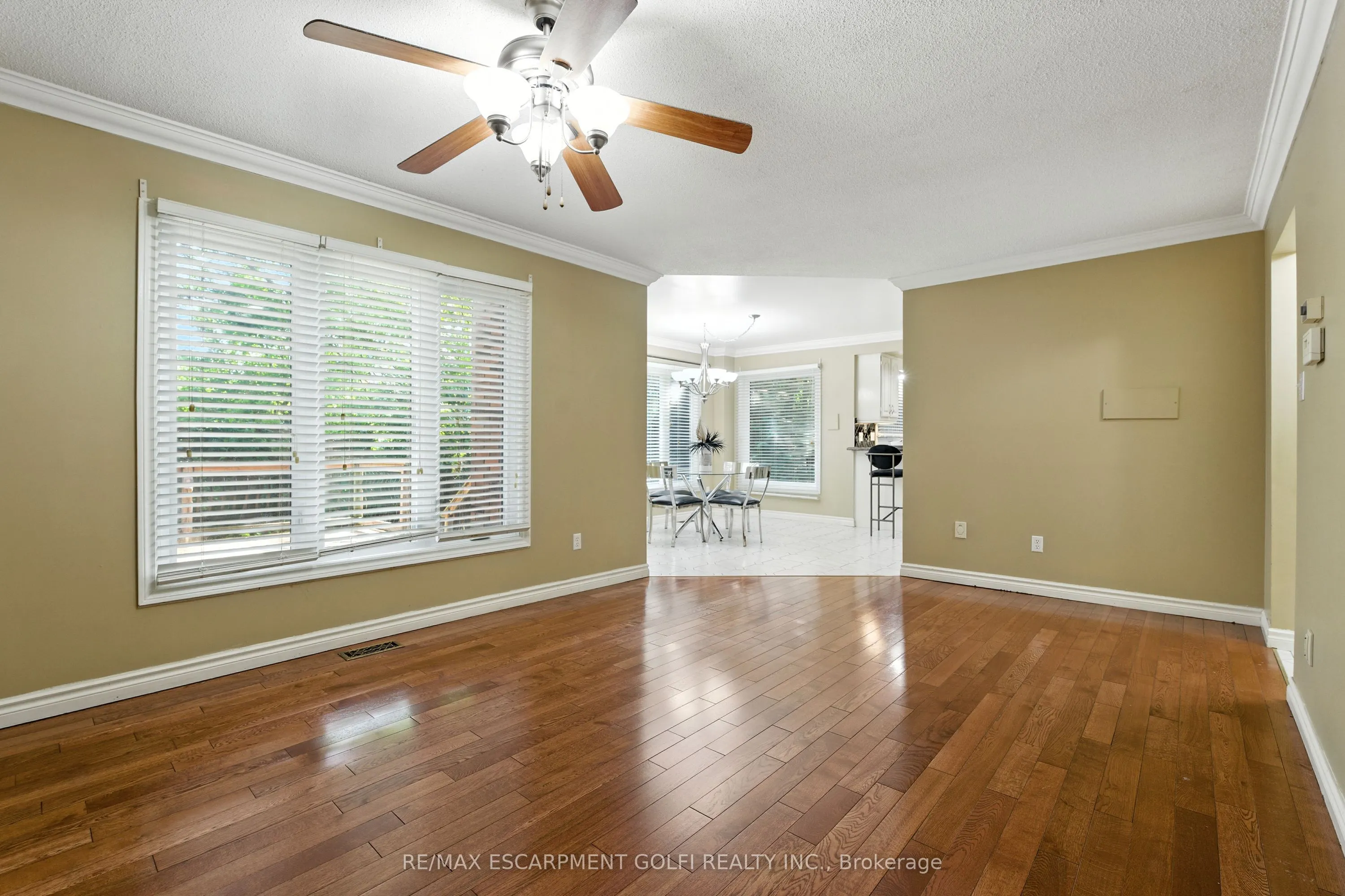6 Renata Court