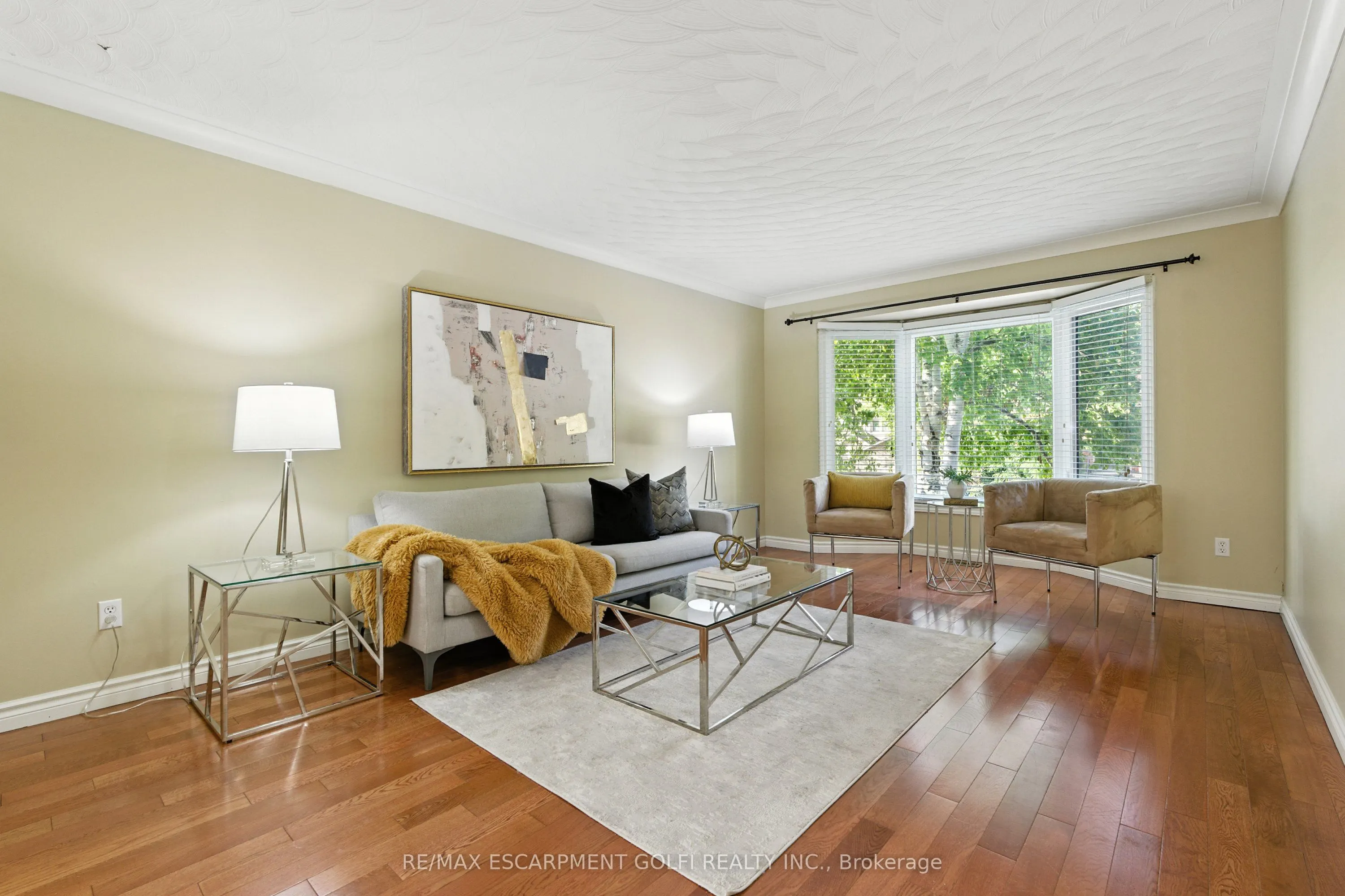 6 Renata Court