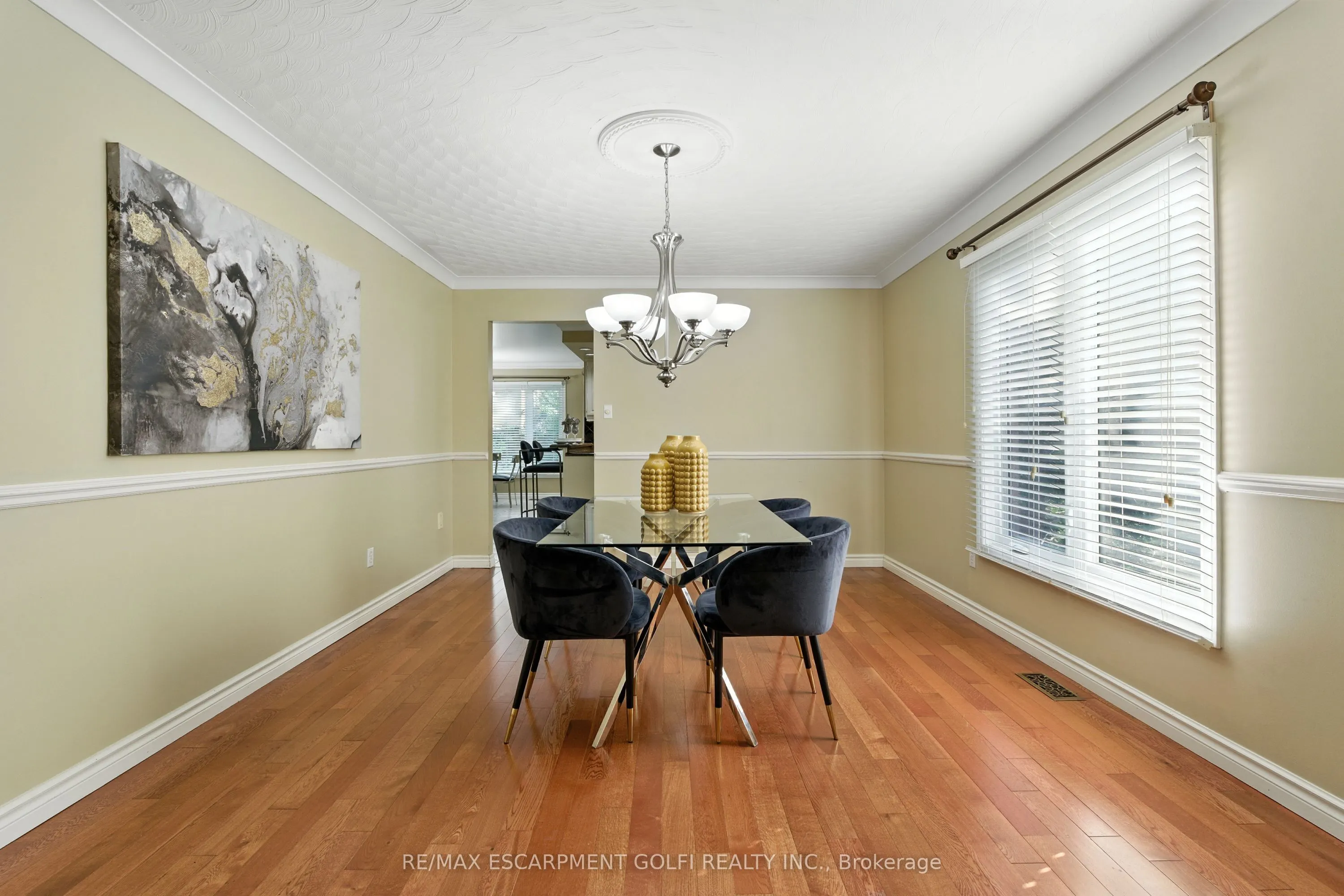 6 Renata Court