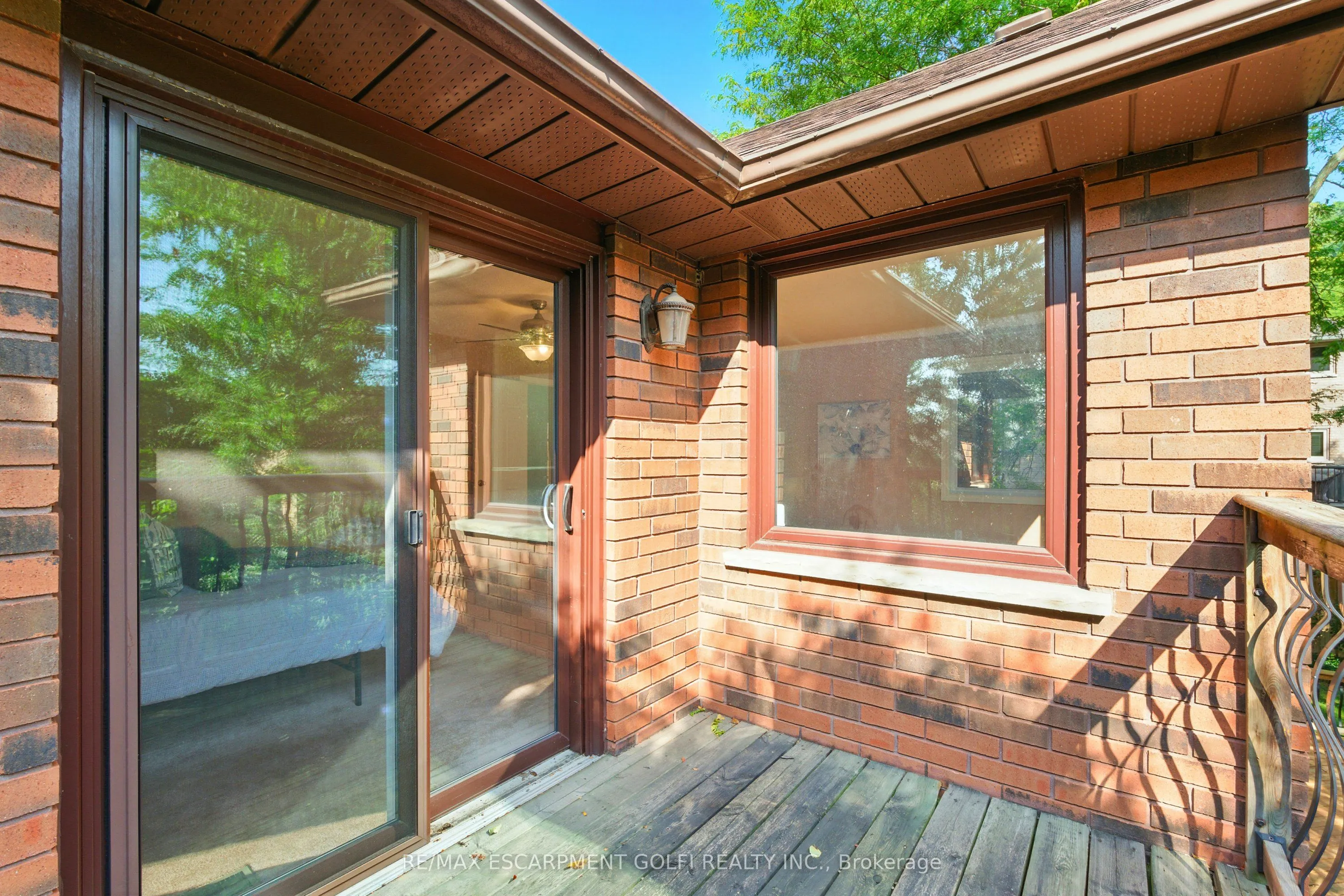 6 Renata Court