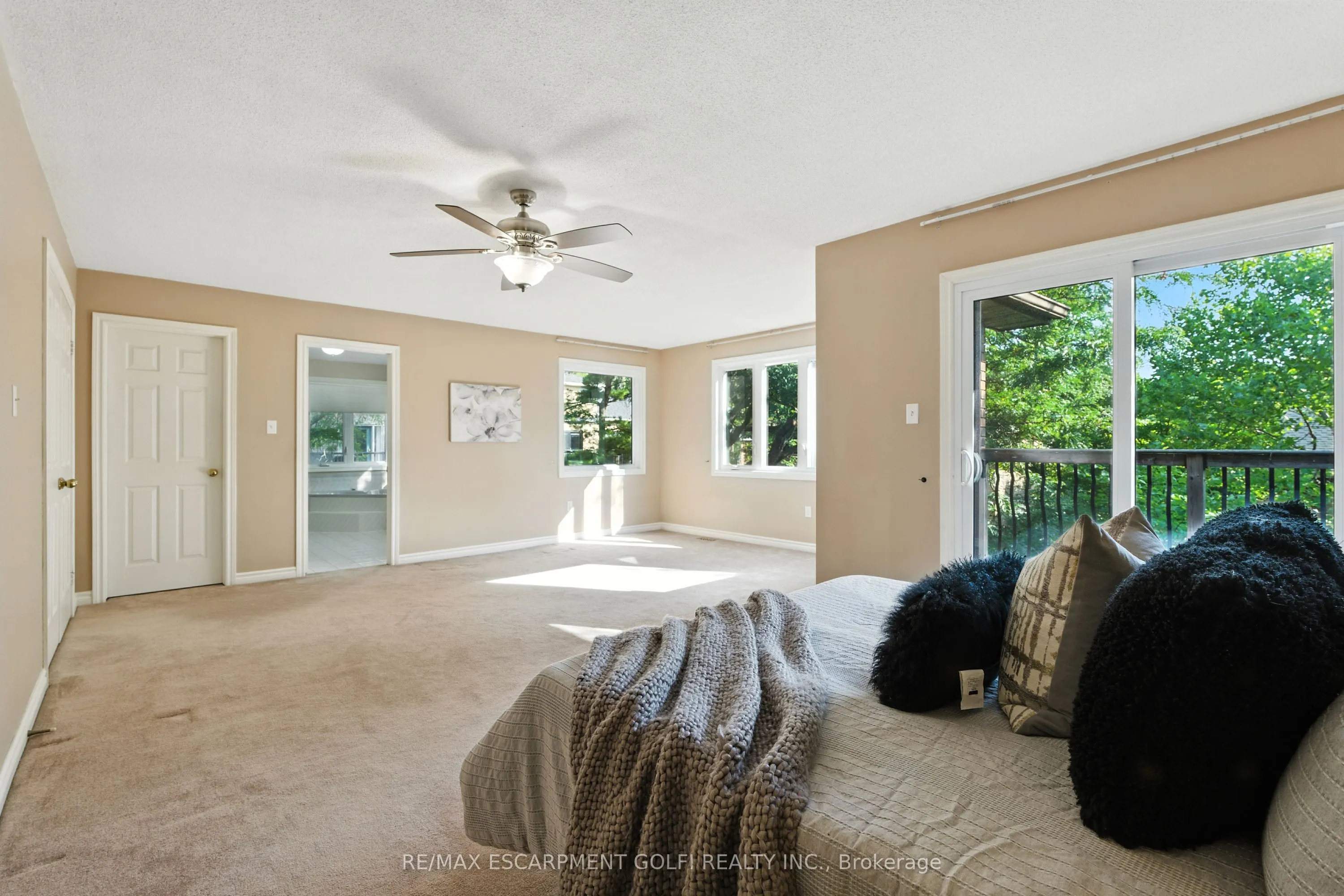 6 Renata Court