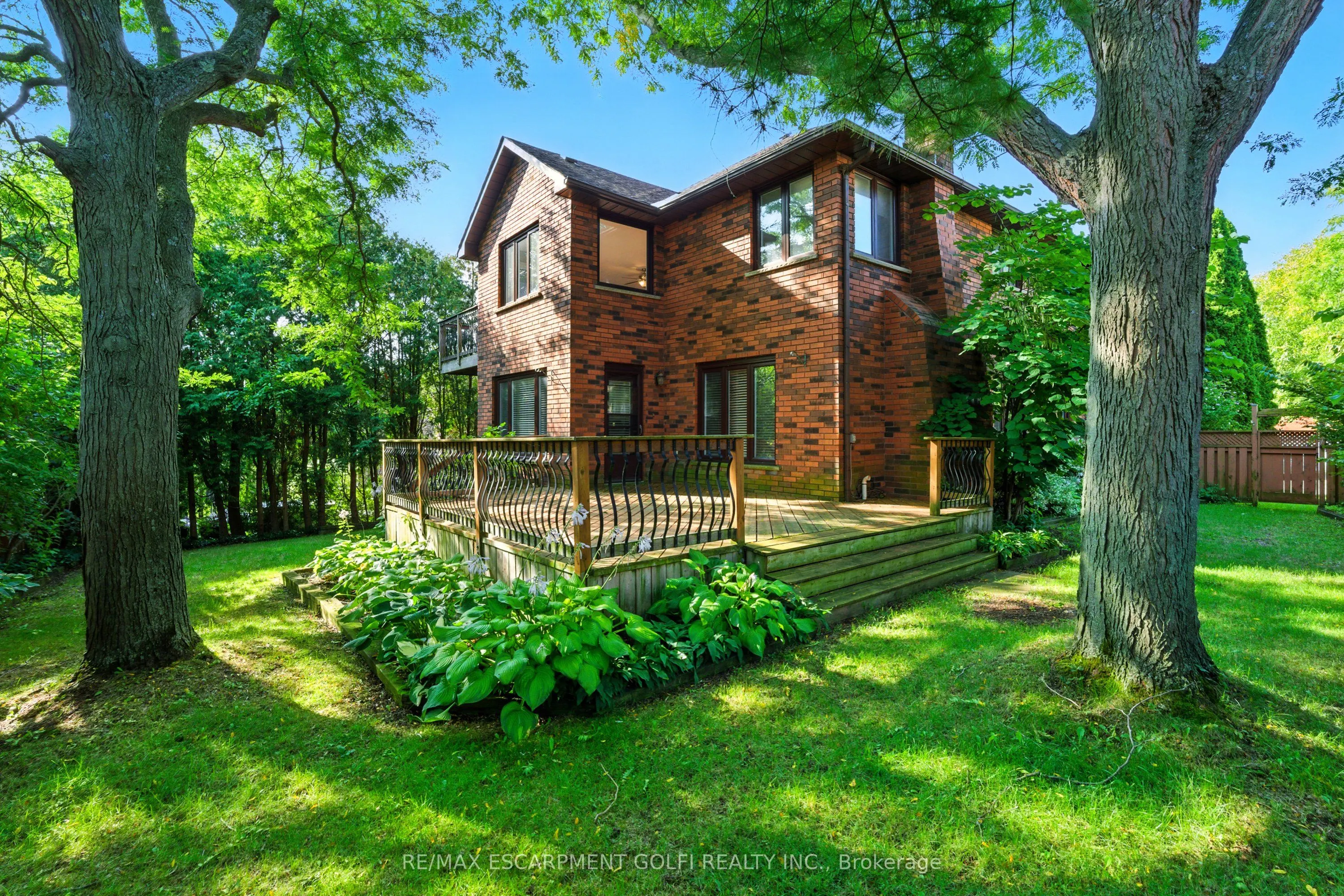 6 Renata Court