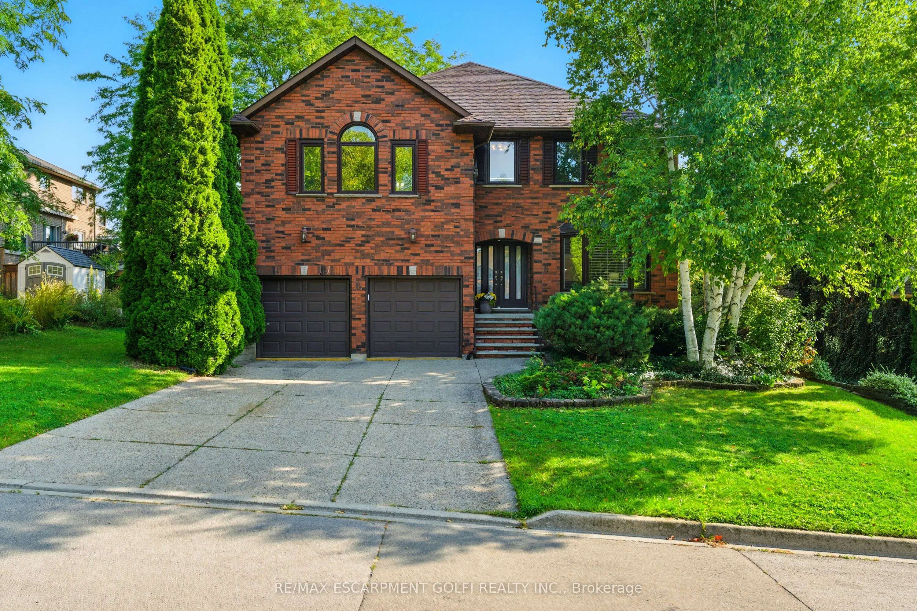6 Renata Court