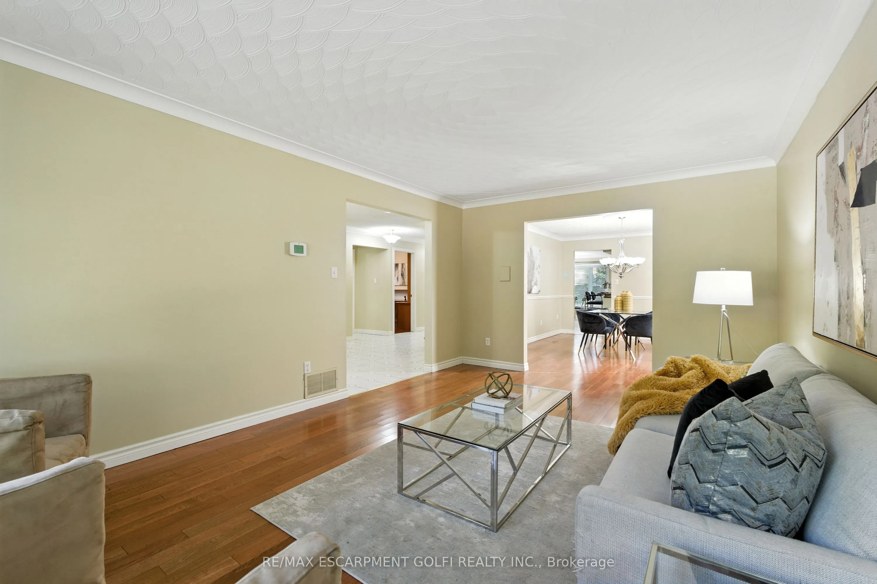 6 Renata Court
