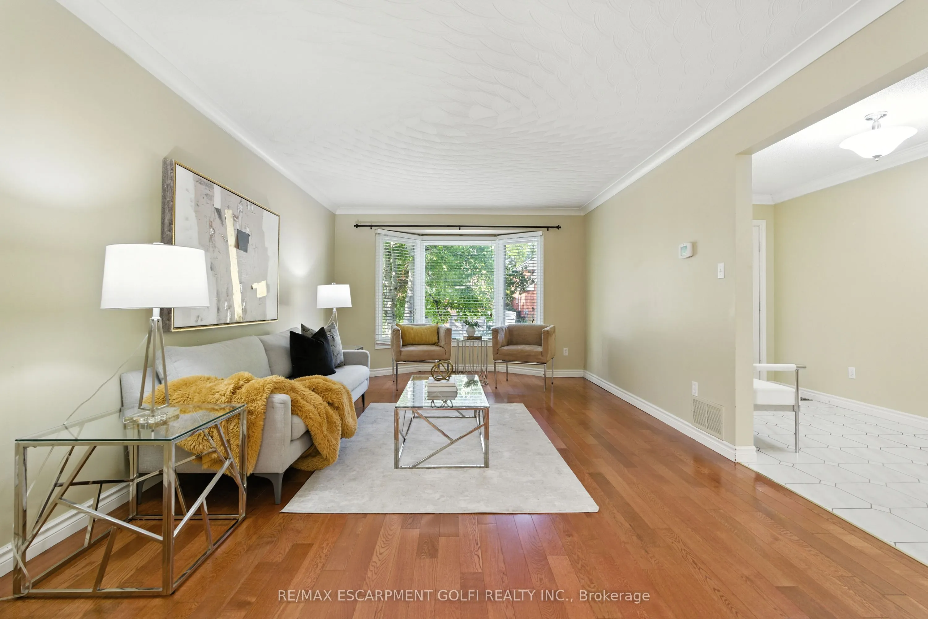 6 Renata Court